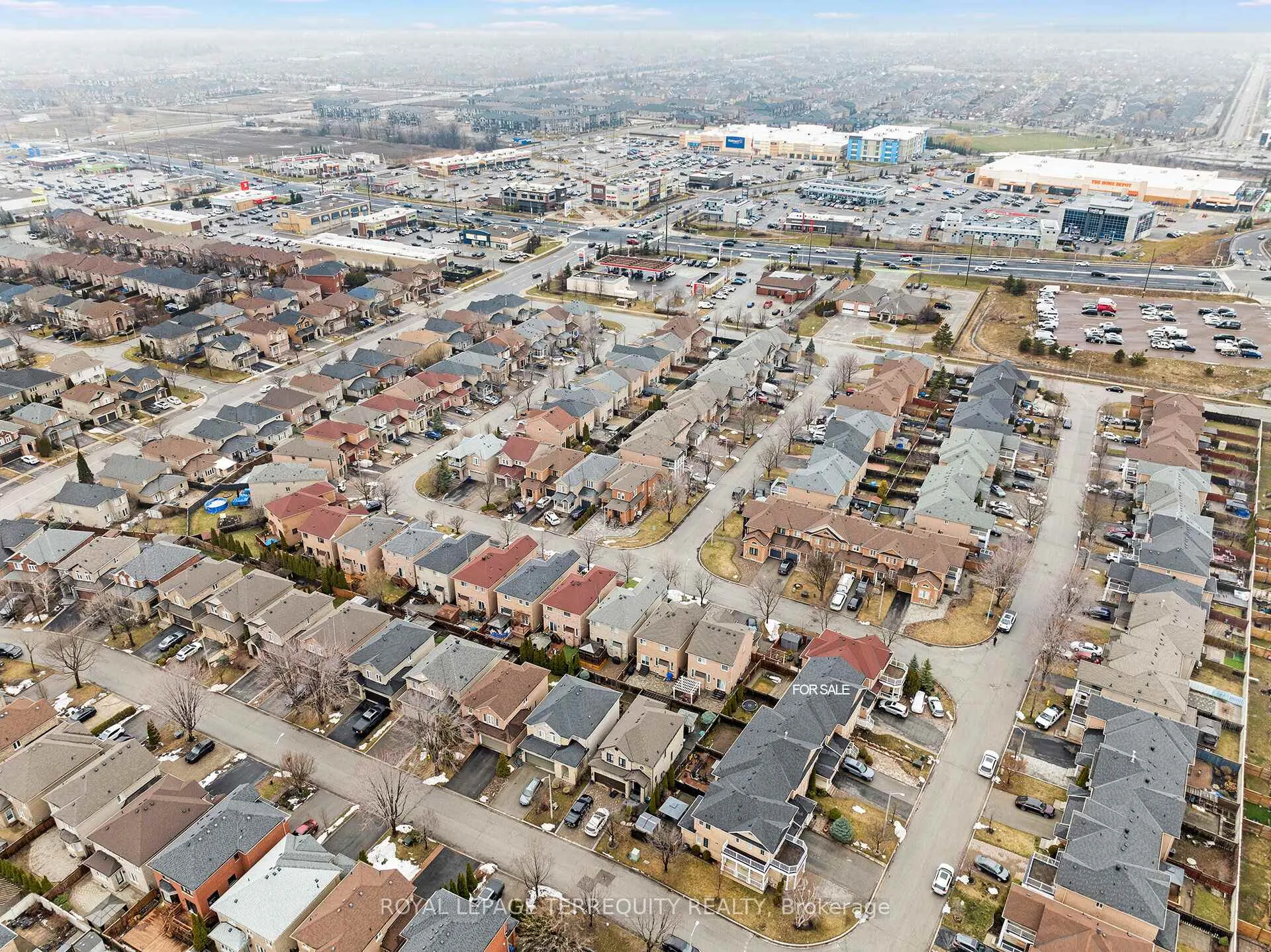 Photo 24 of 82 Timberwolf Crescent, Vaughan, Vellore Village — HOMEH