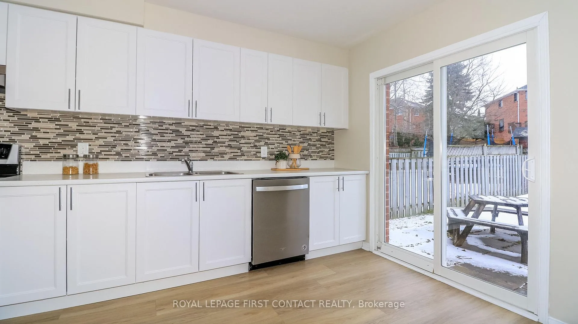 Photo 12 of 28 Violet Street, Barrie, Holly — HOMEH