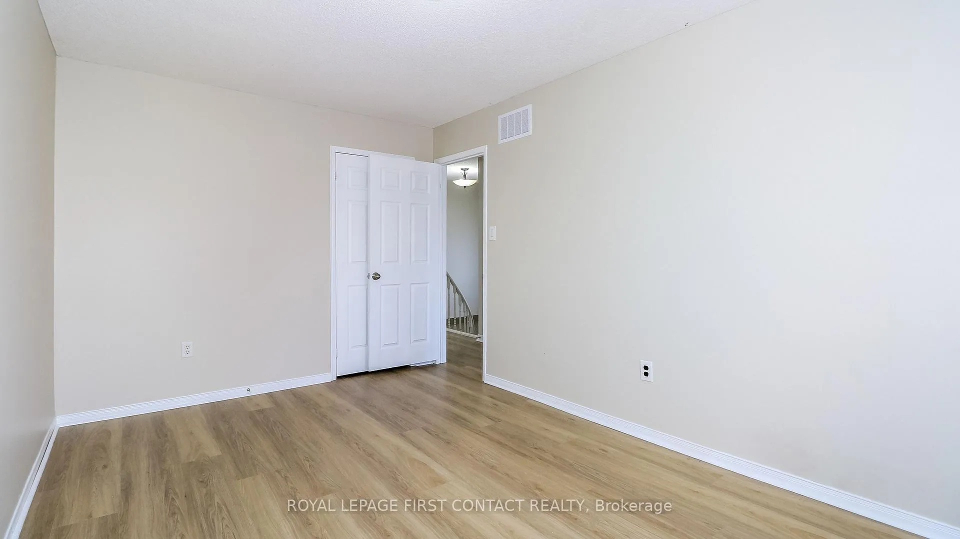 Photo 26 of 28 Violet Street, Barrie, Holly — HOMEH