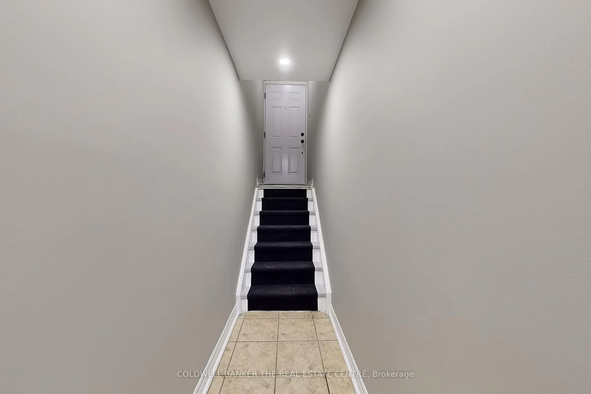 Photo 22 of Unit 195, 195 Milestone Crescent, Aurora, Aurora Village — HOMEH