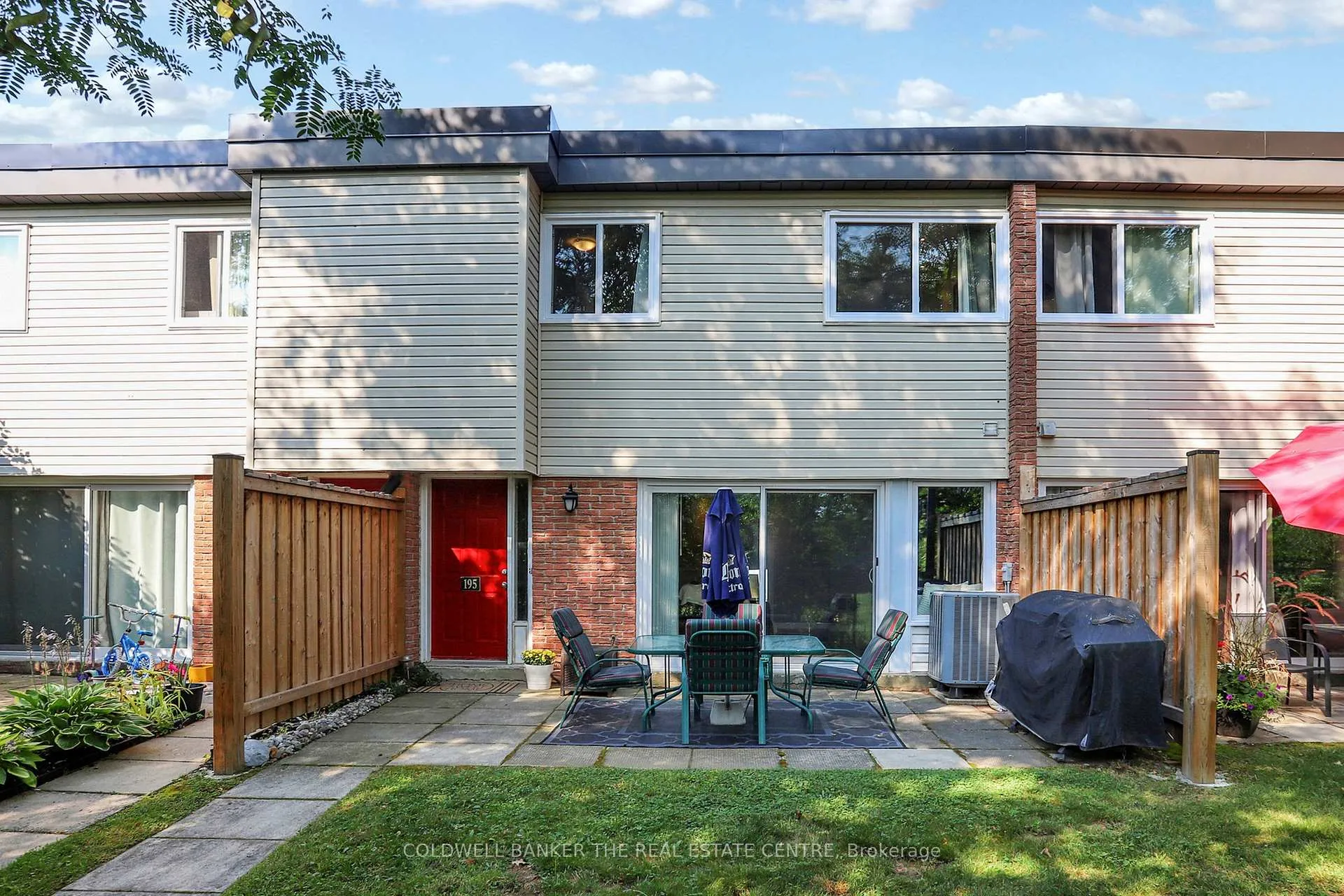Photo 25 of Unit 195, 195 Milestone Crescent, Aurora, Aurora Village — HOMEH