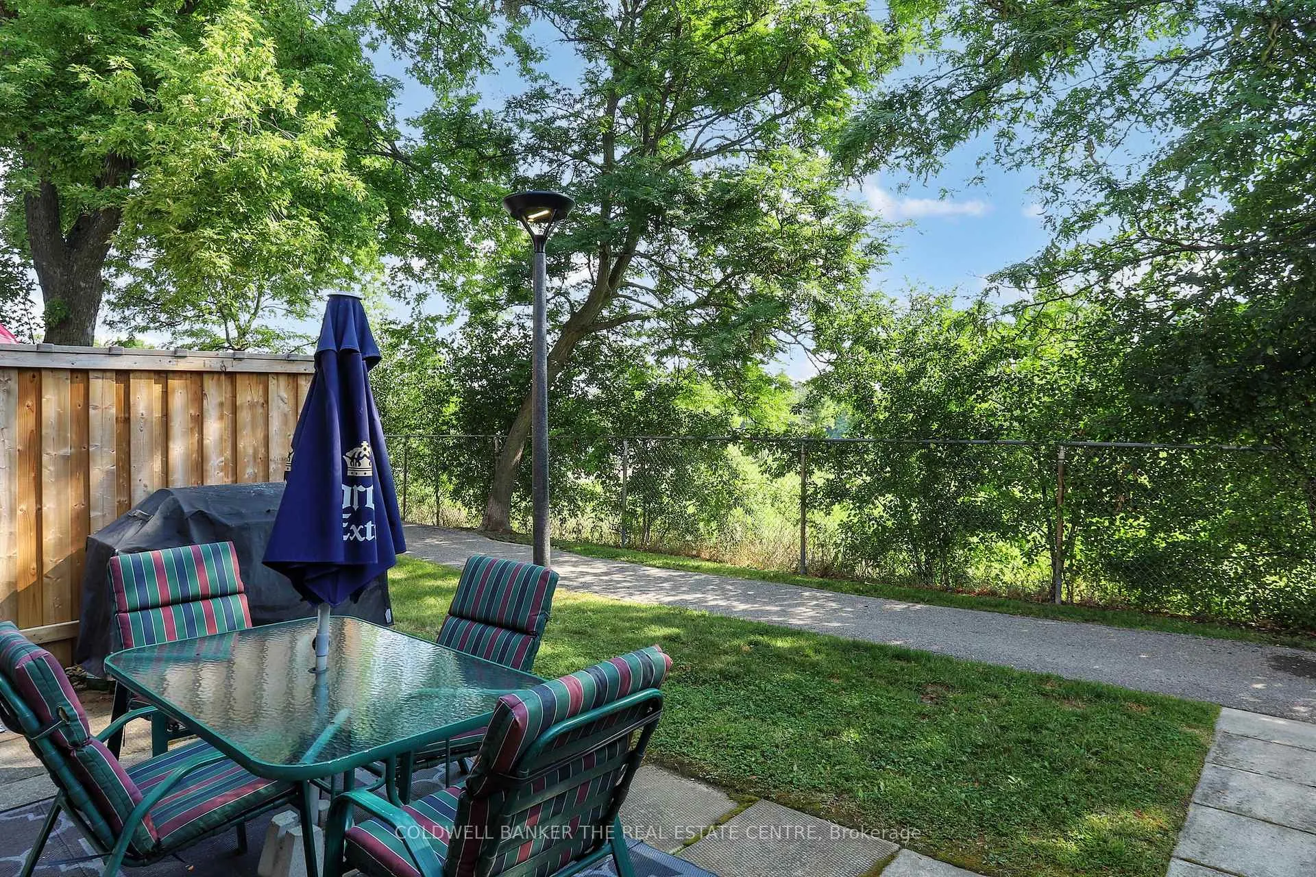 Photo 30 of Unit 195, 195 Milestone Crescent, Aurora, Aurora Village — HOMEH