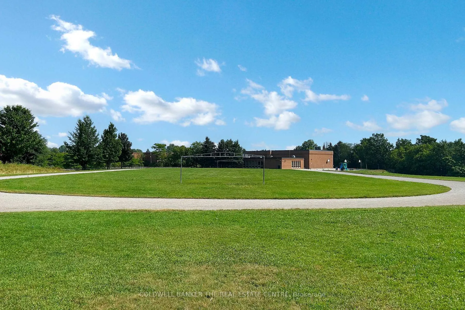 Photo 36 of Unit 195, 195 Milestone Crescent, Aurora, Aurora Village — HOMEH