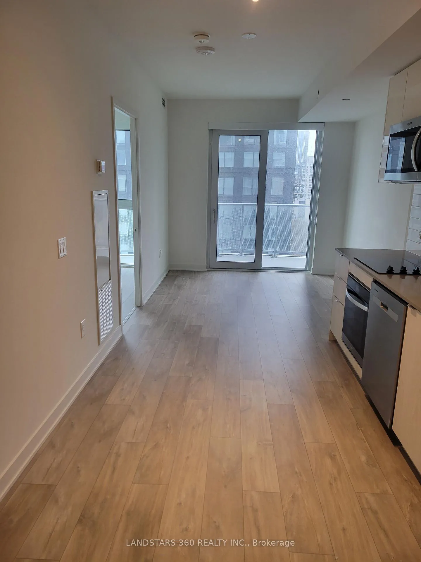 Photo 3 of Unit 1609, 100 Dalhousie Street, Toronto, Church-Yonge Corridor — HOMEH