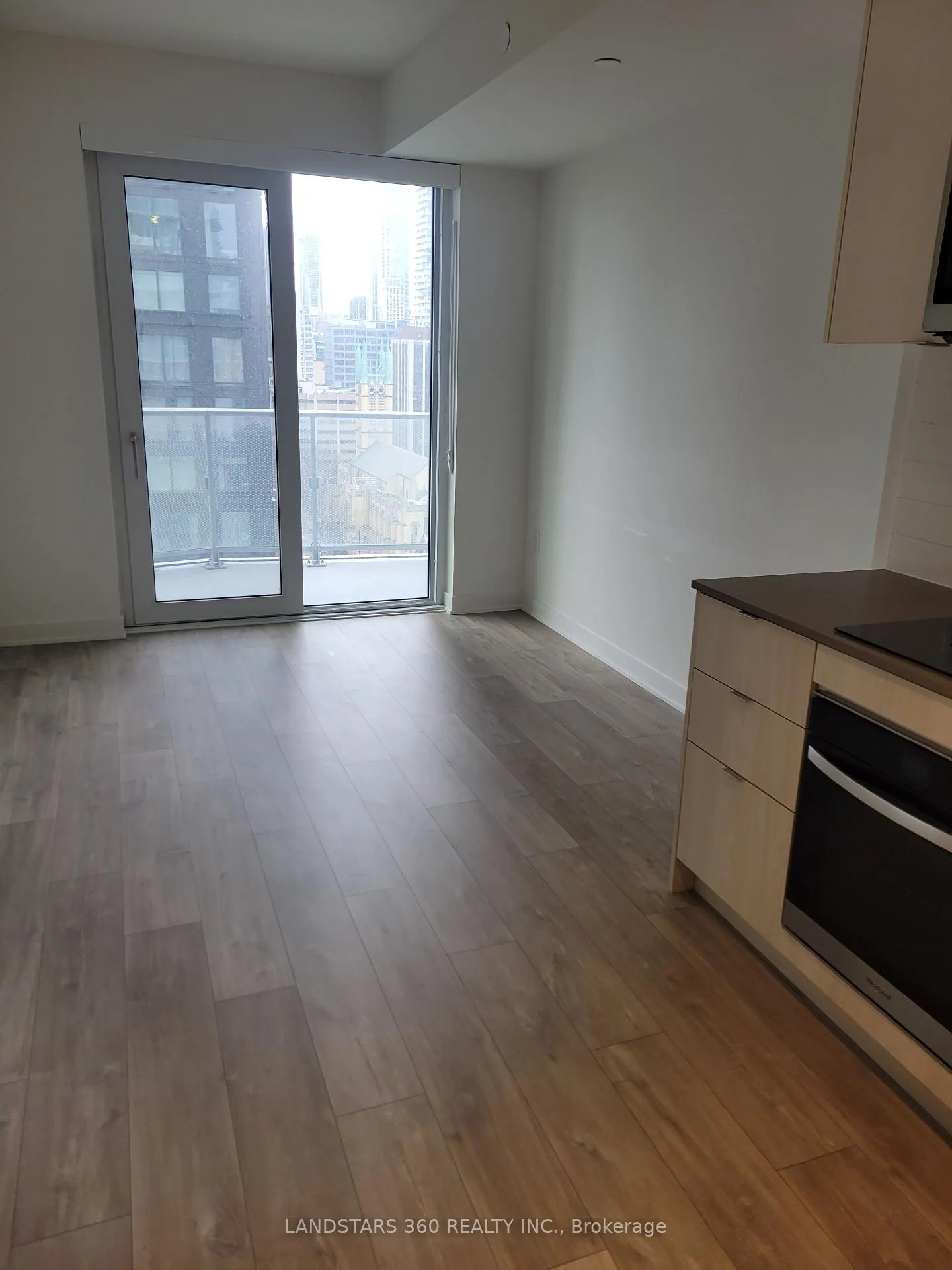 Photo 4 of Unit 1609, 100 Dalhousie Street, Toronto, Church-Yonge Corridor — HOMEH