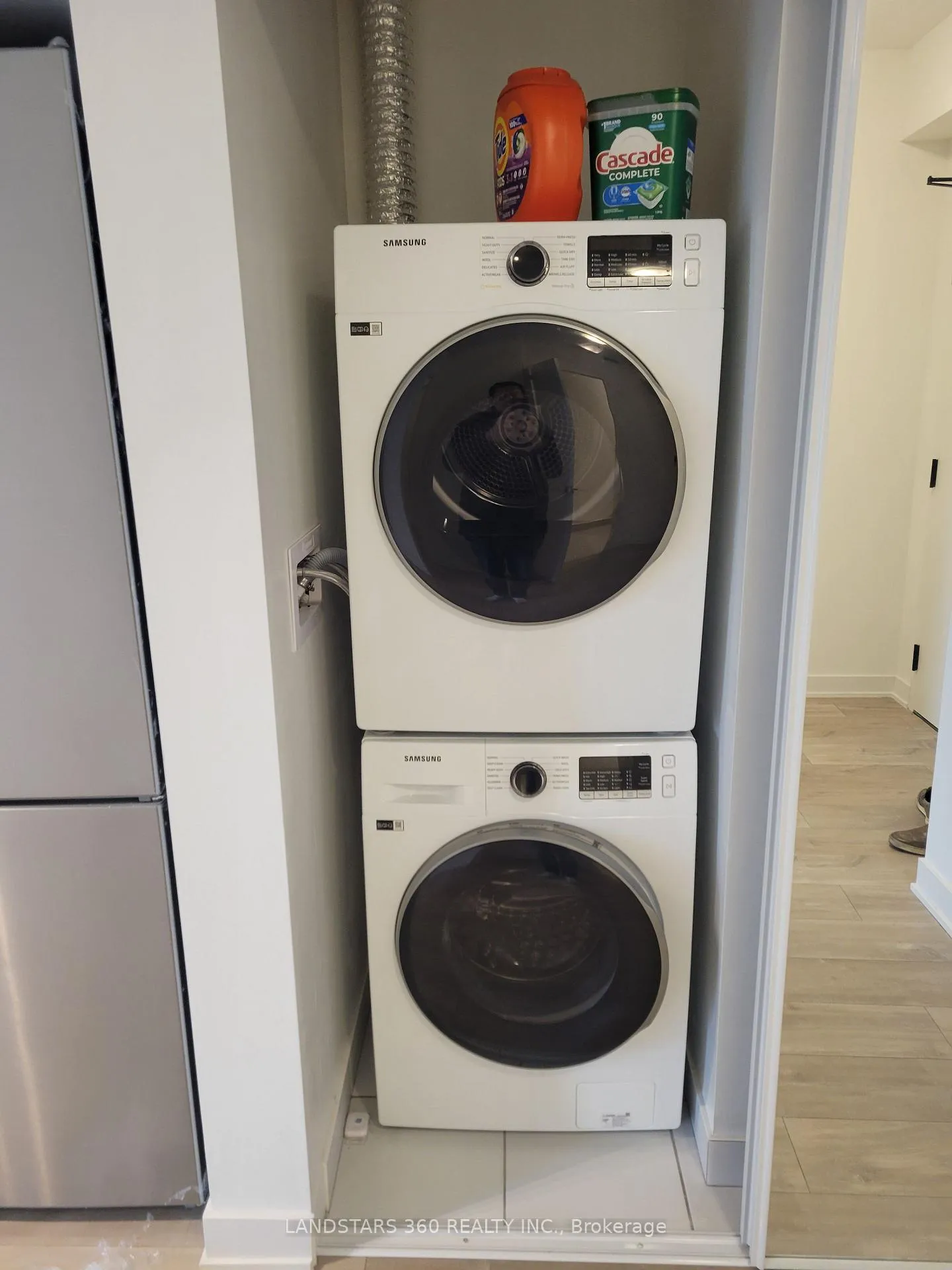 Photo 13 of Unit 1609, 100 Dalhousie Street, Toronto, Church-Yonge Corridor — HOMEH