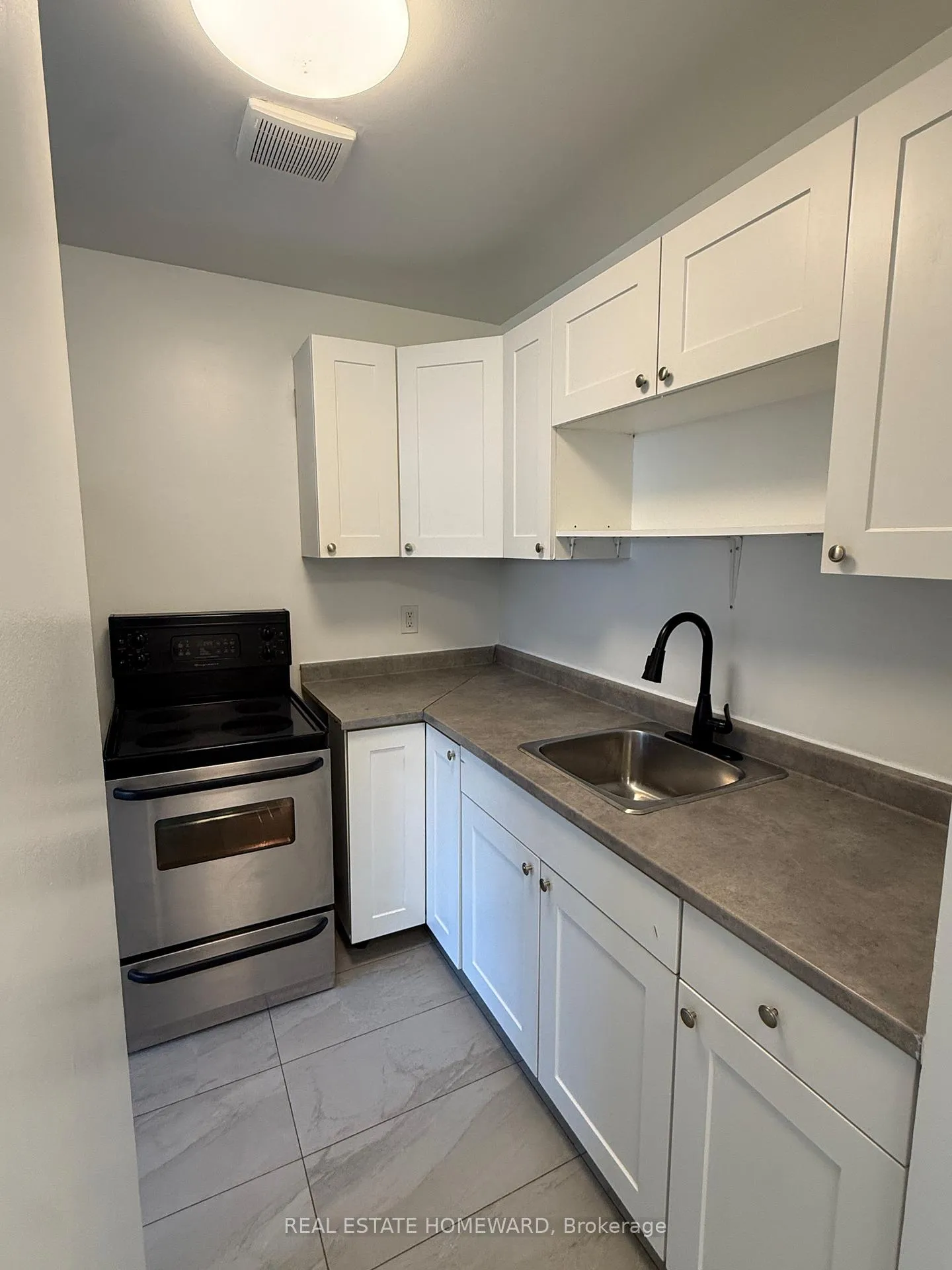 Photo 5 of Unit 105, 158 Main Street, Toronto, East End-Danforth — HOMEH