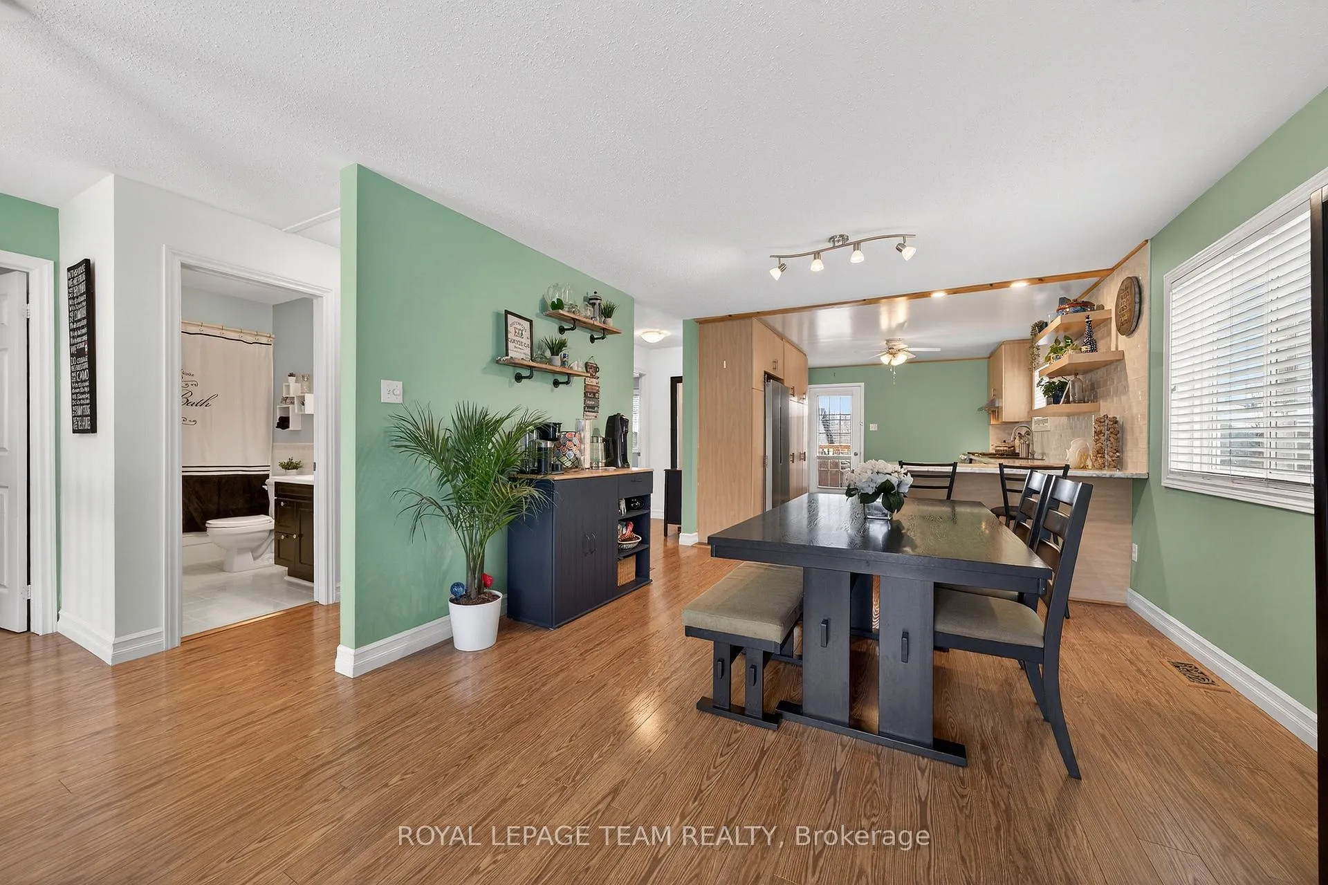 Photo 7 of 78 Merrick Street, Smiths Falls — HOMEH