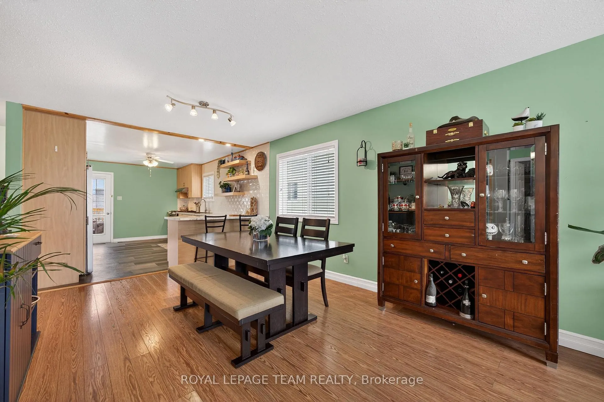 Photo 8 of 78 Merrick Street, Smiths Falls — HOMEH