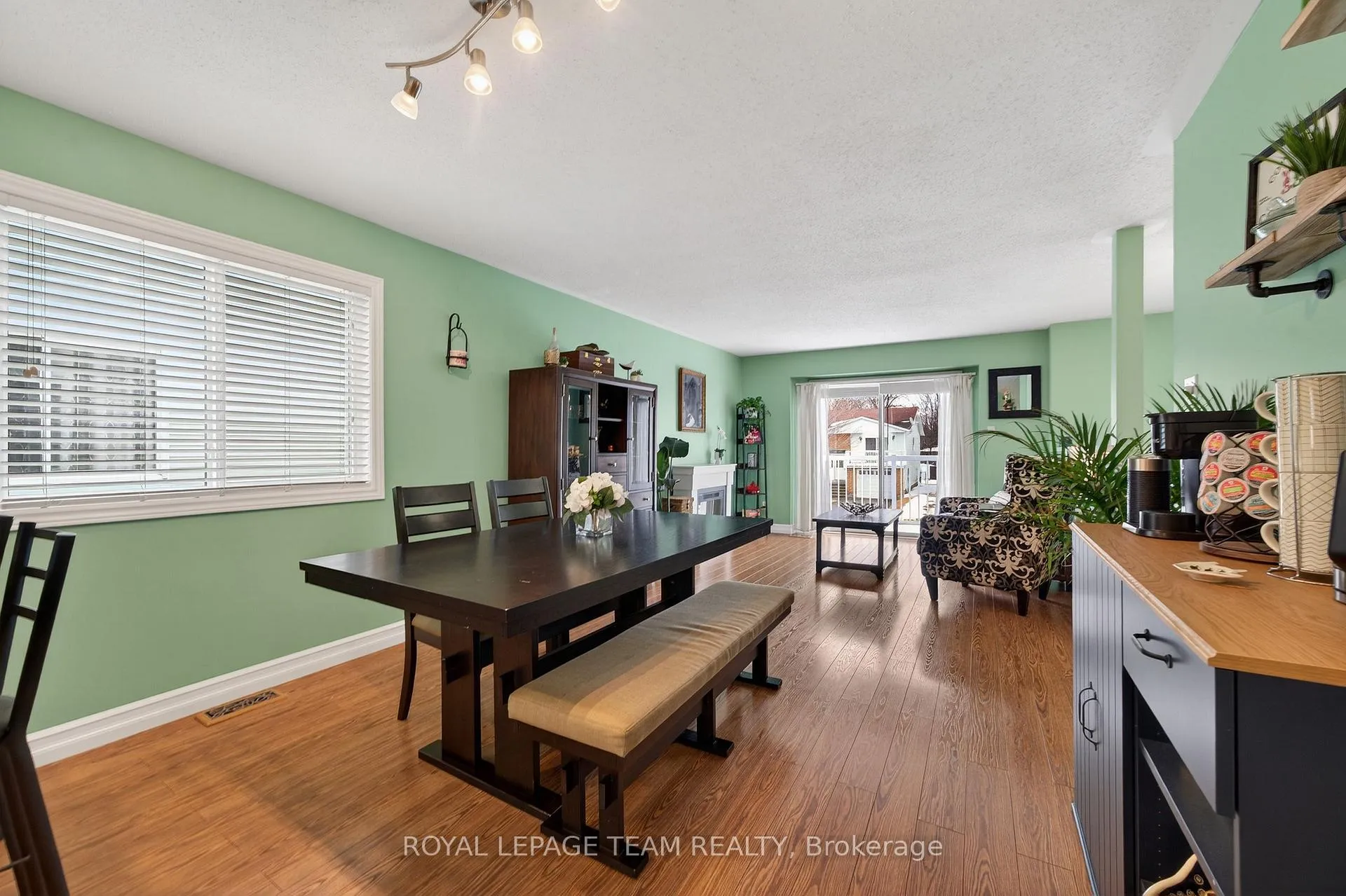 Photo 9 of 78 Merrick Street, Smiths Falls — HOMEH