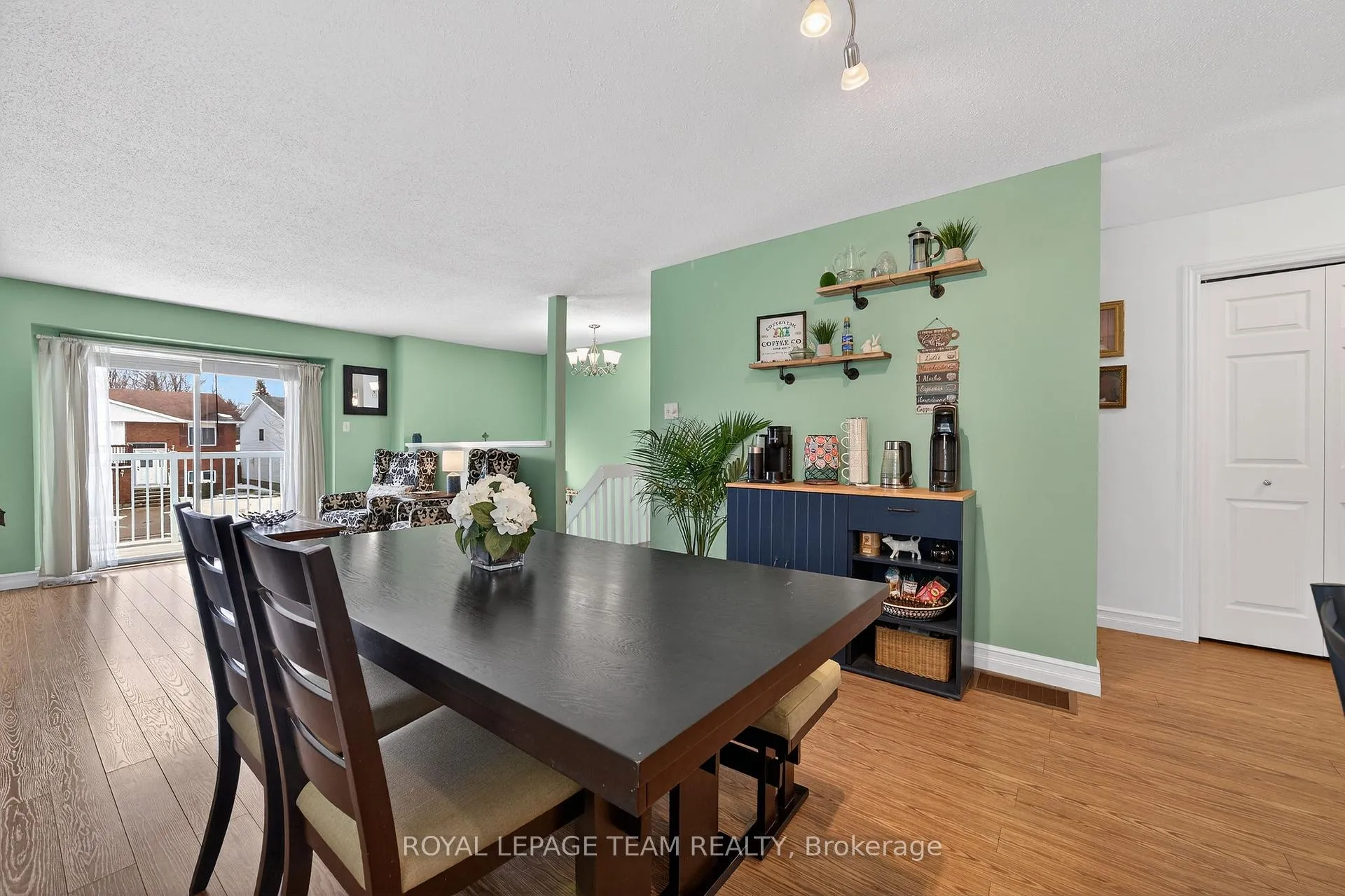 Photo 10 of 78 Merrick Street, Smiths Falls — HOMEH