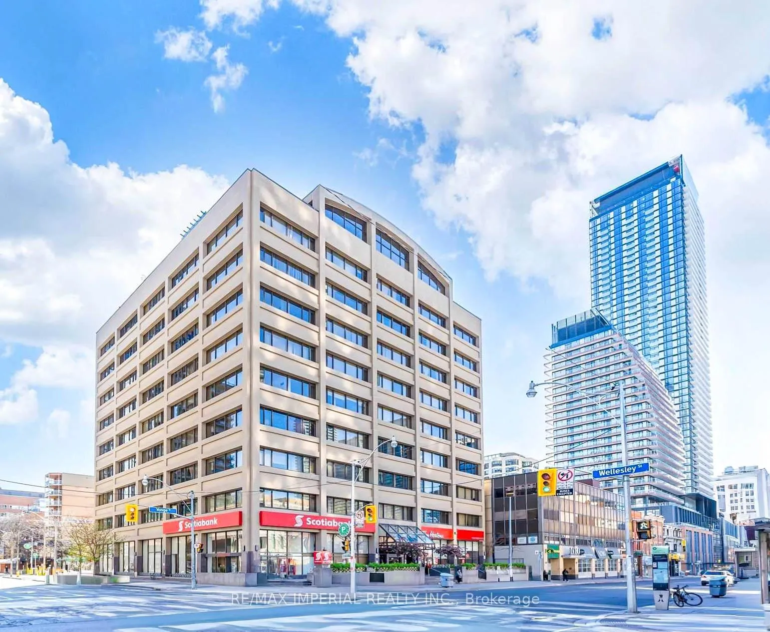 Photo 1 of Unit 913, 555 Yonge Street, Toronto, Church-Yonge Corridor — HOMEH