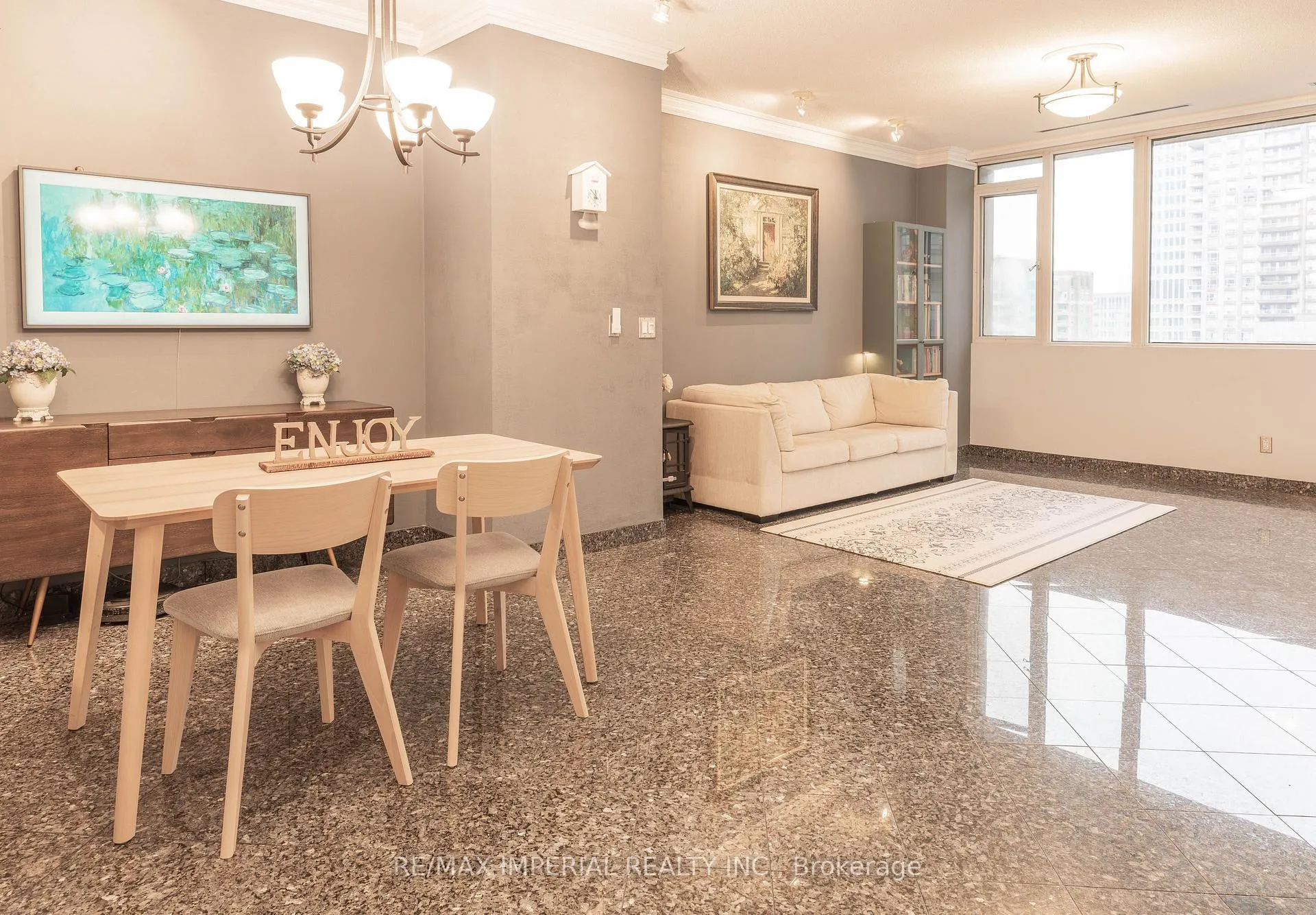 Photo 5 of Unit 913, 555 Yonge Street, Toronto, Church-Yonge Corridor — HOMEH