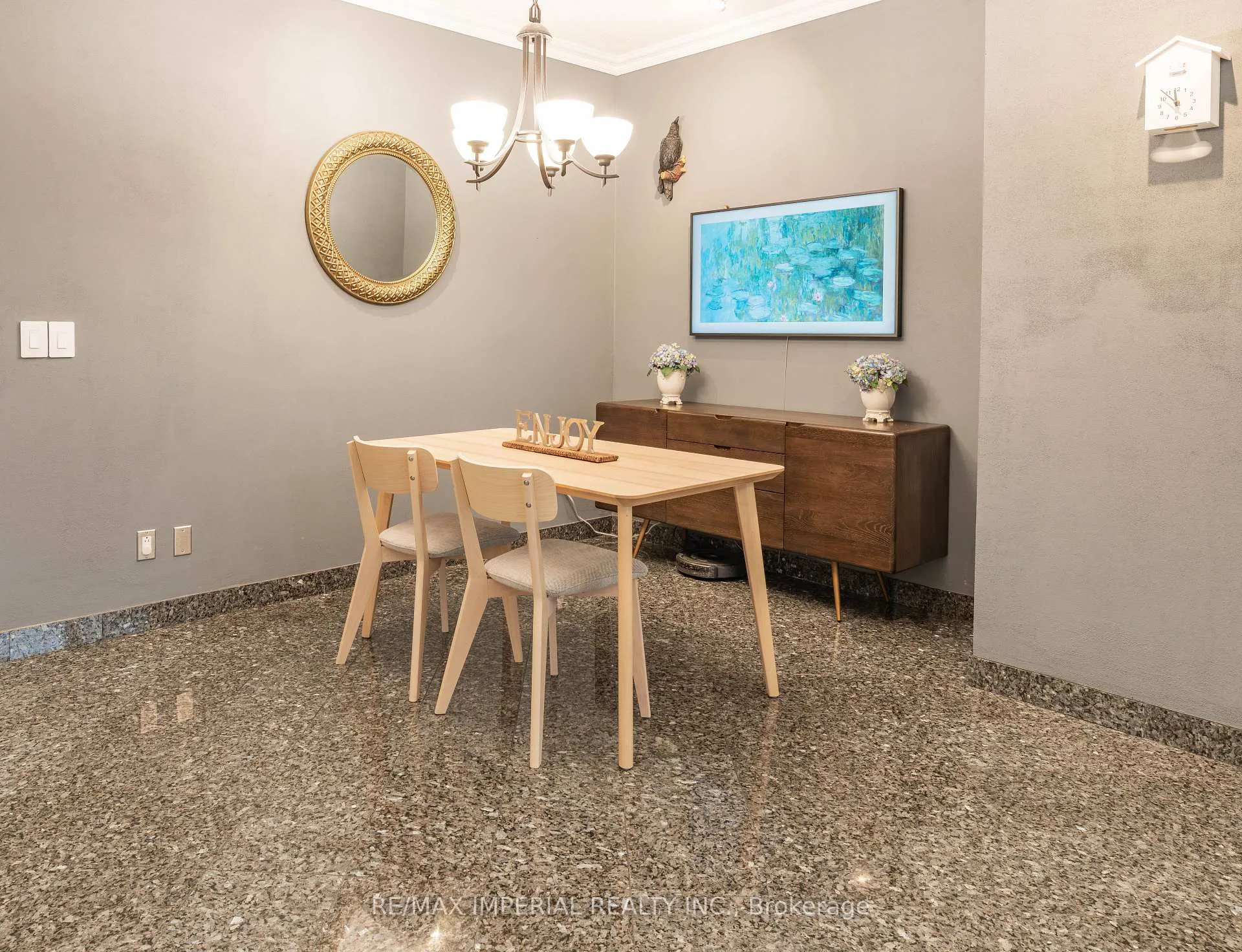 Photo 9 of Unit 913, 555 Yonge Street, Toronto, Church-Yonge Corridor — HOMEH