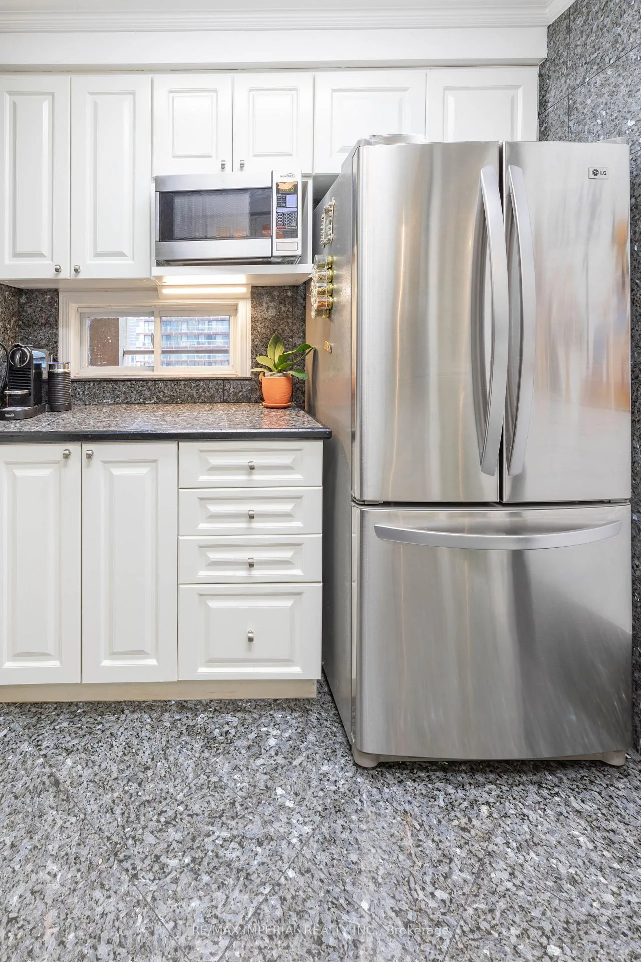 Photo 12 of Unit 913, 555 Yonge Street, Toronto, Church-Yonge Corridor — HOMEH
