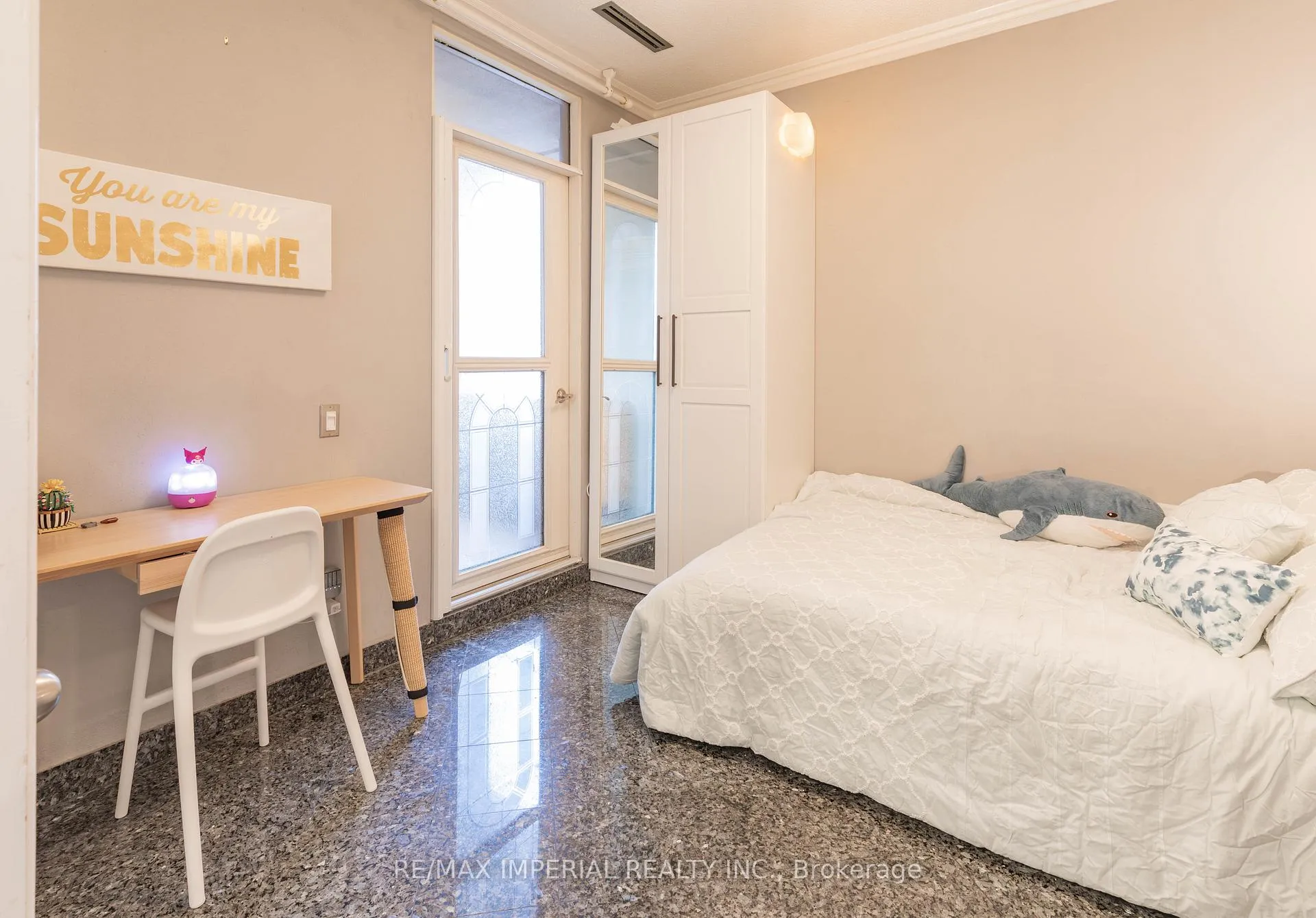 Photo 15 of Unit 913, 555 Yonge Street, Toronto, Church-Yonge Corridor — HOMEH
