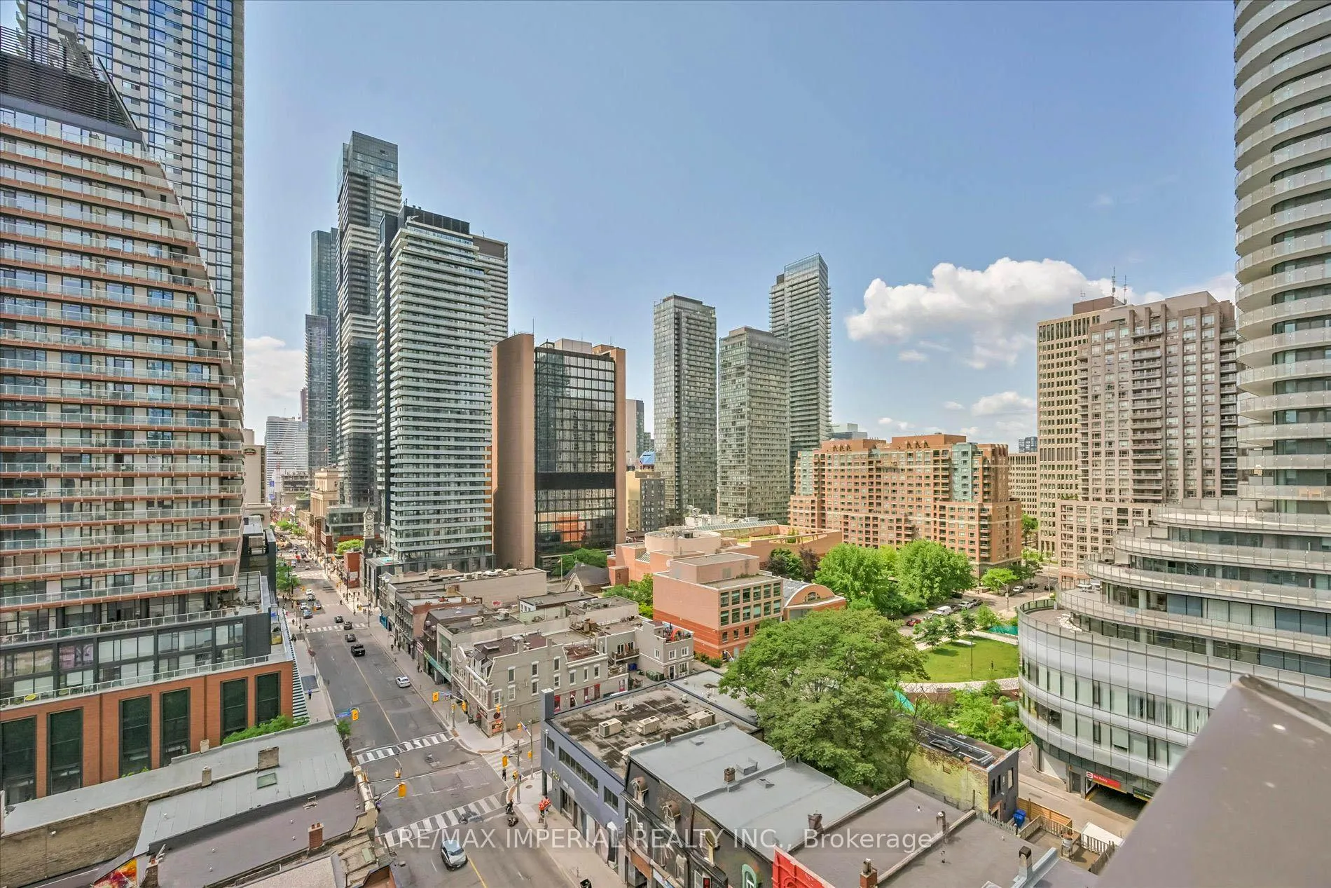 Photo 22 of Unit 913, 555 Yonge Street, Toronto, Church-Yonge Corridor — HOMEH