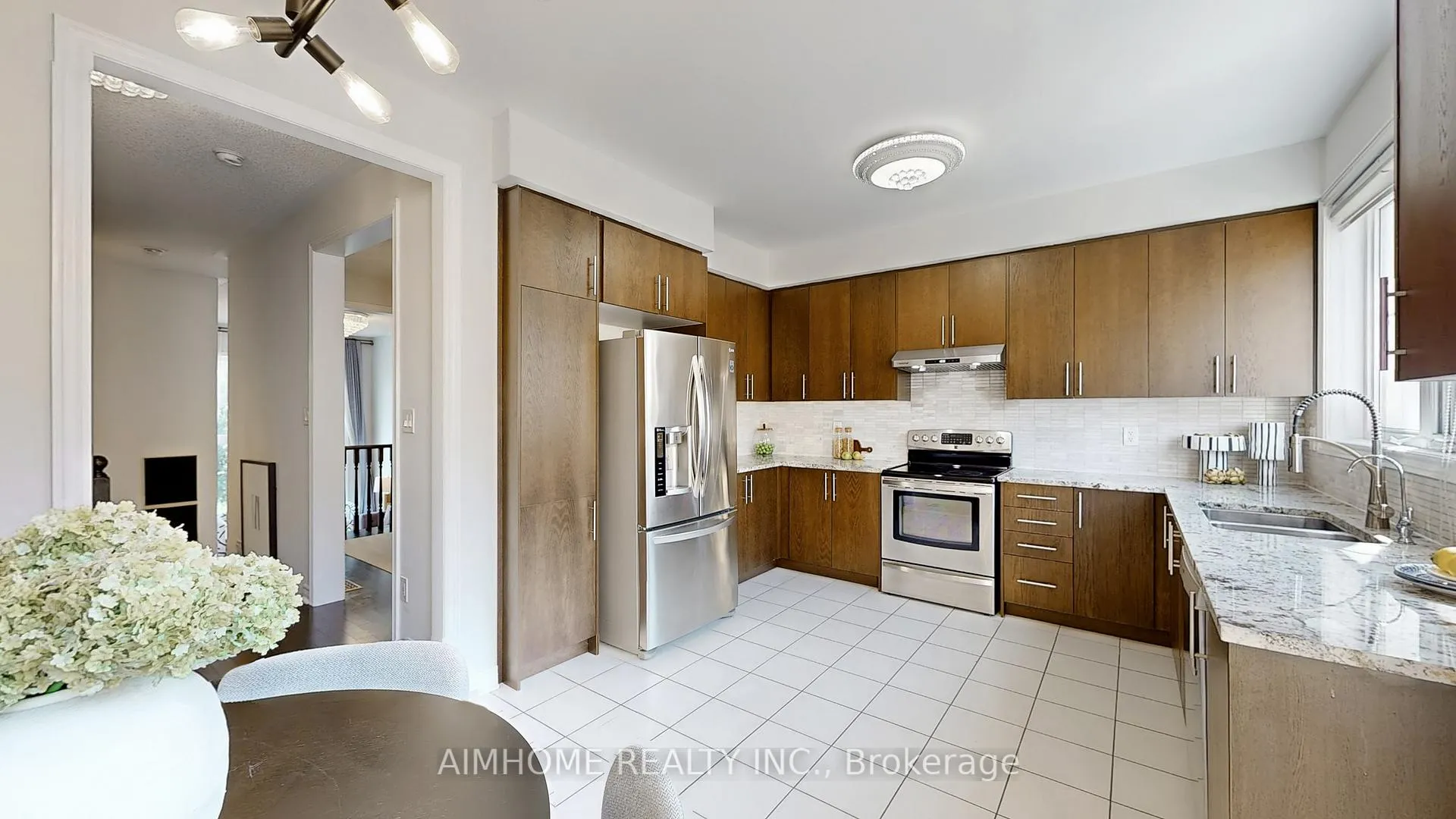Photo 15 of 23 Victor Herbert Way, Markham, Cathedraltown — HOMEH