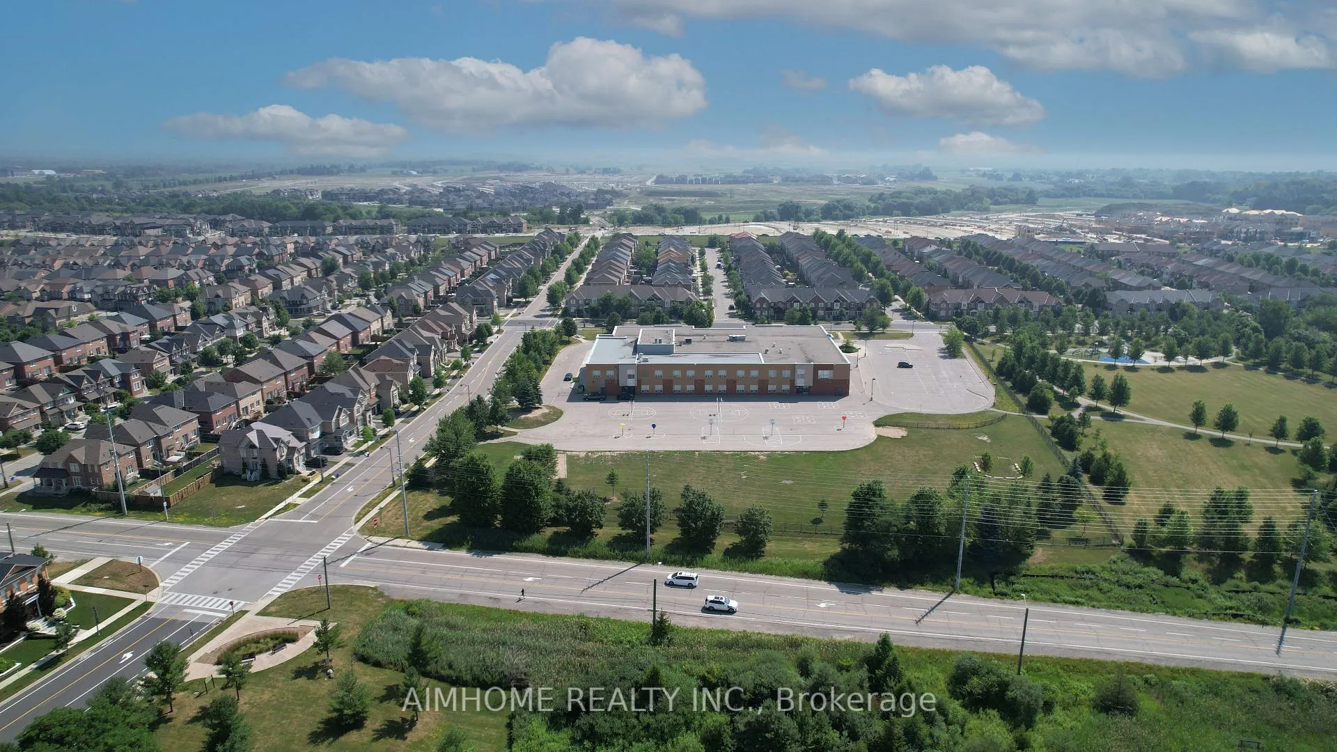 Photo 35 of 23 Victor Herbert Way, Markham, Cathedraltown — HOMEH