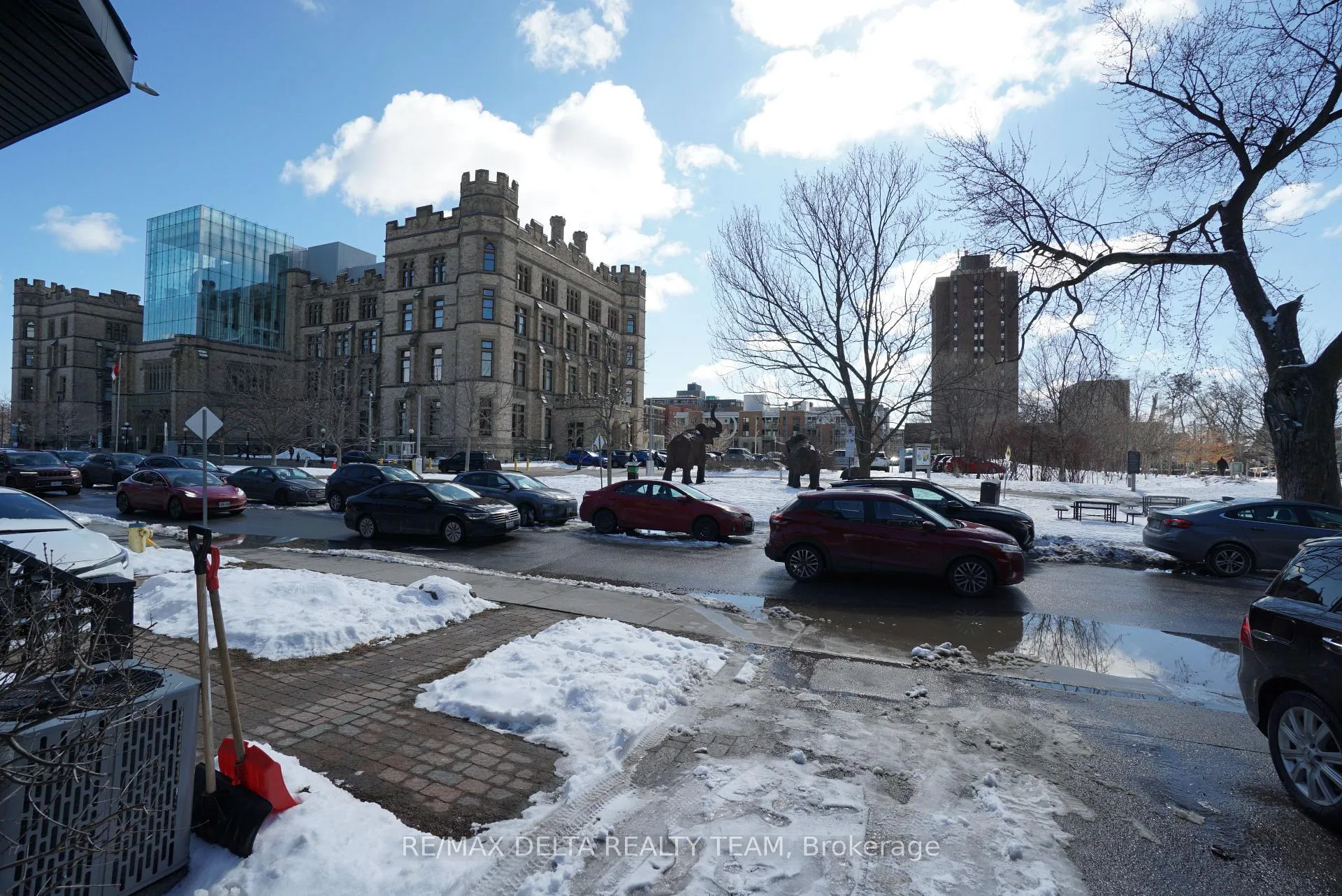 Photo 6 of Unit 2, 271 Mcleod Street, Ottawa, Ottawa Centre — HOMEH