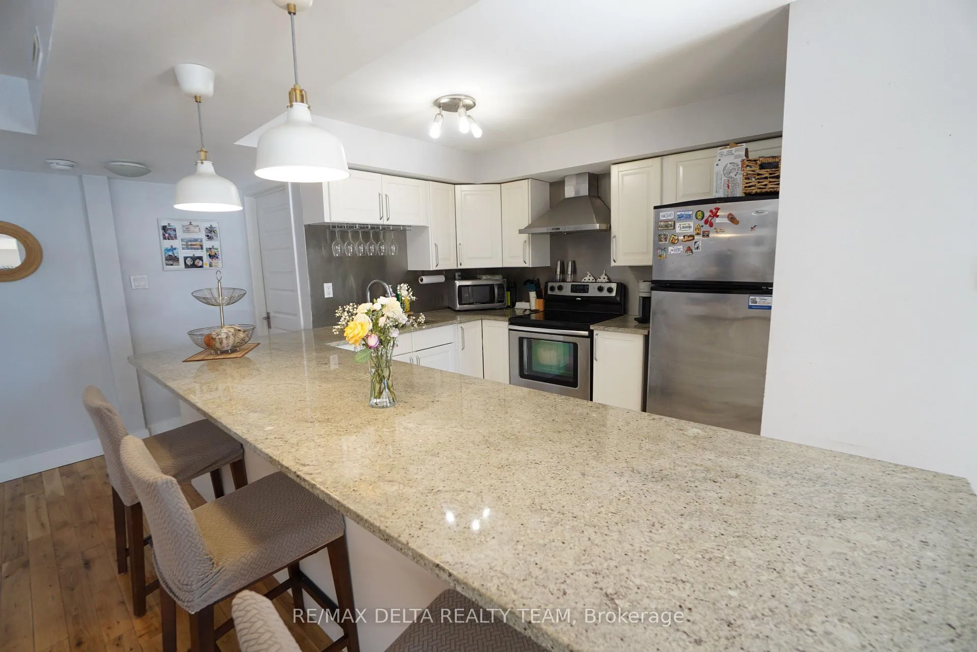 Photo 8 of Unit 2, 271 Mcleod Street, Ottawa, Ottawa Centre — HOMEH