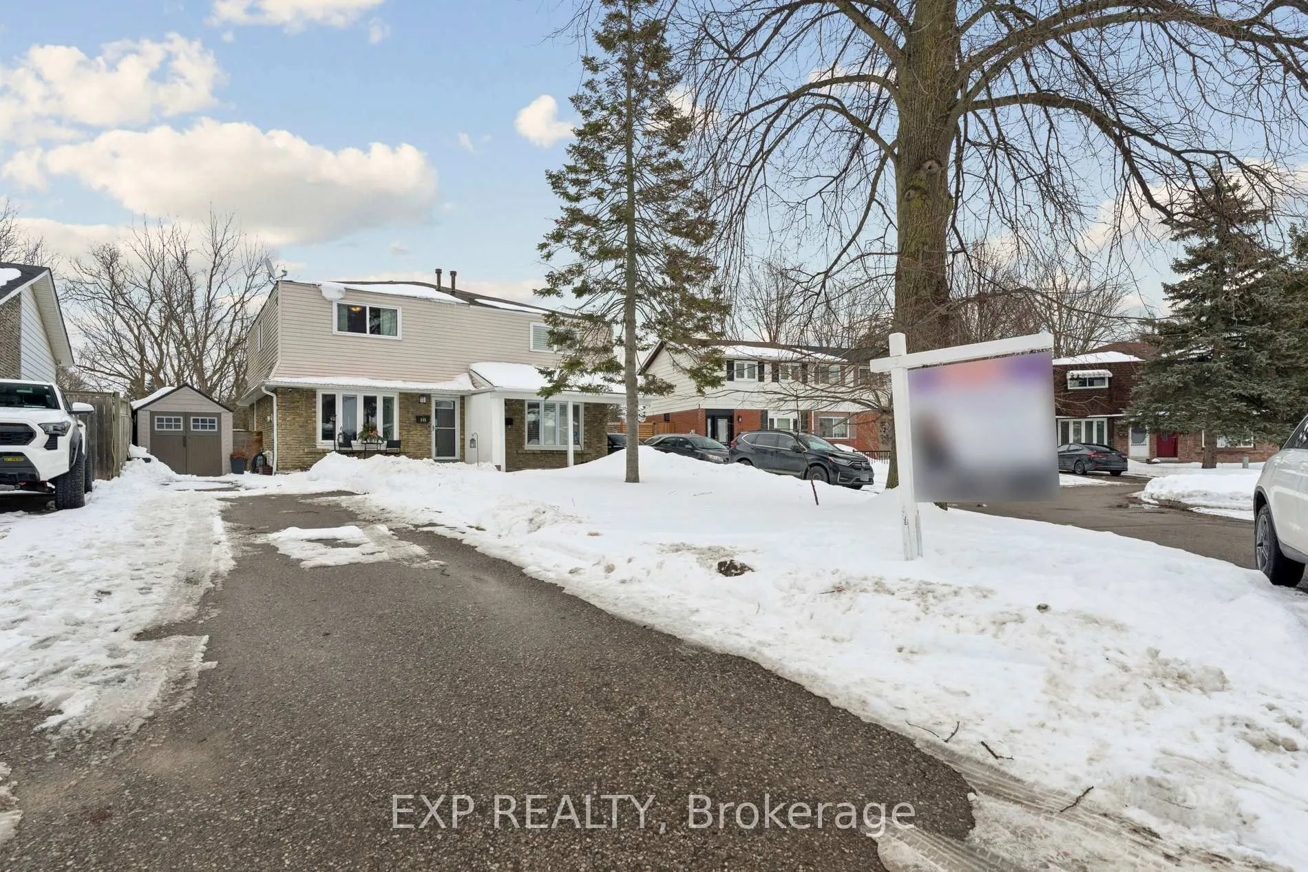 Photo 2 of 243 Coventry Court, Oshawa, Eastdale — HOMEH