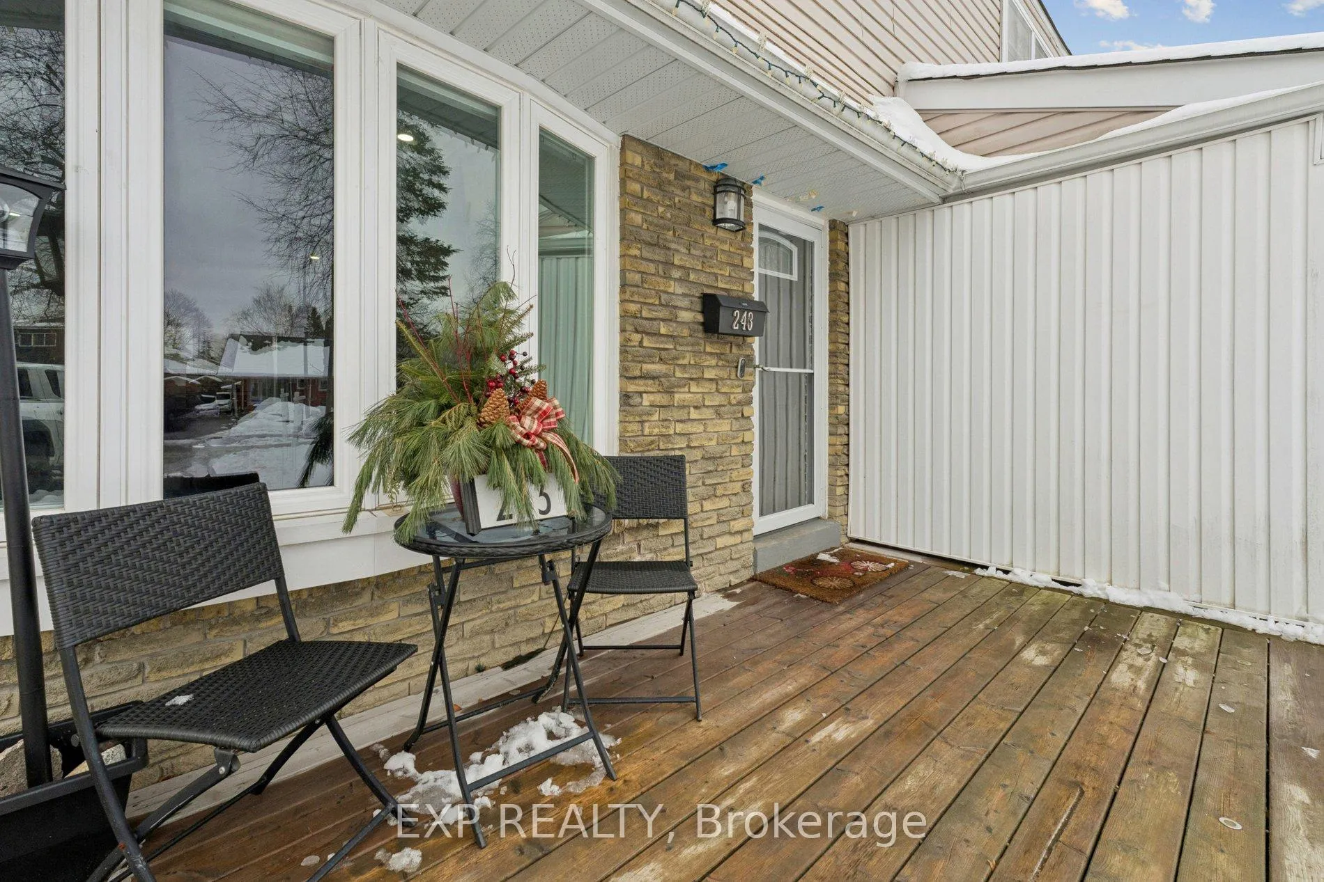 Photo 3 of 243 Coventry Court, Oshawa, Eastdale — HOMEH
