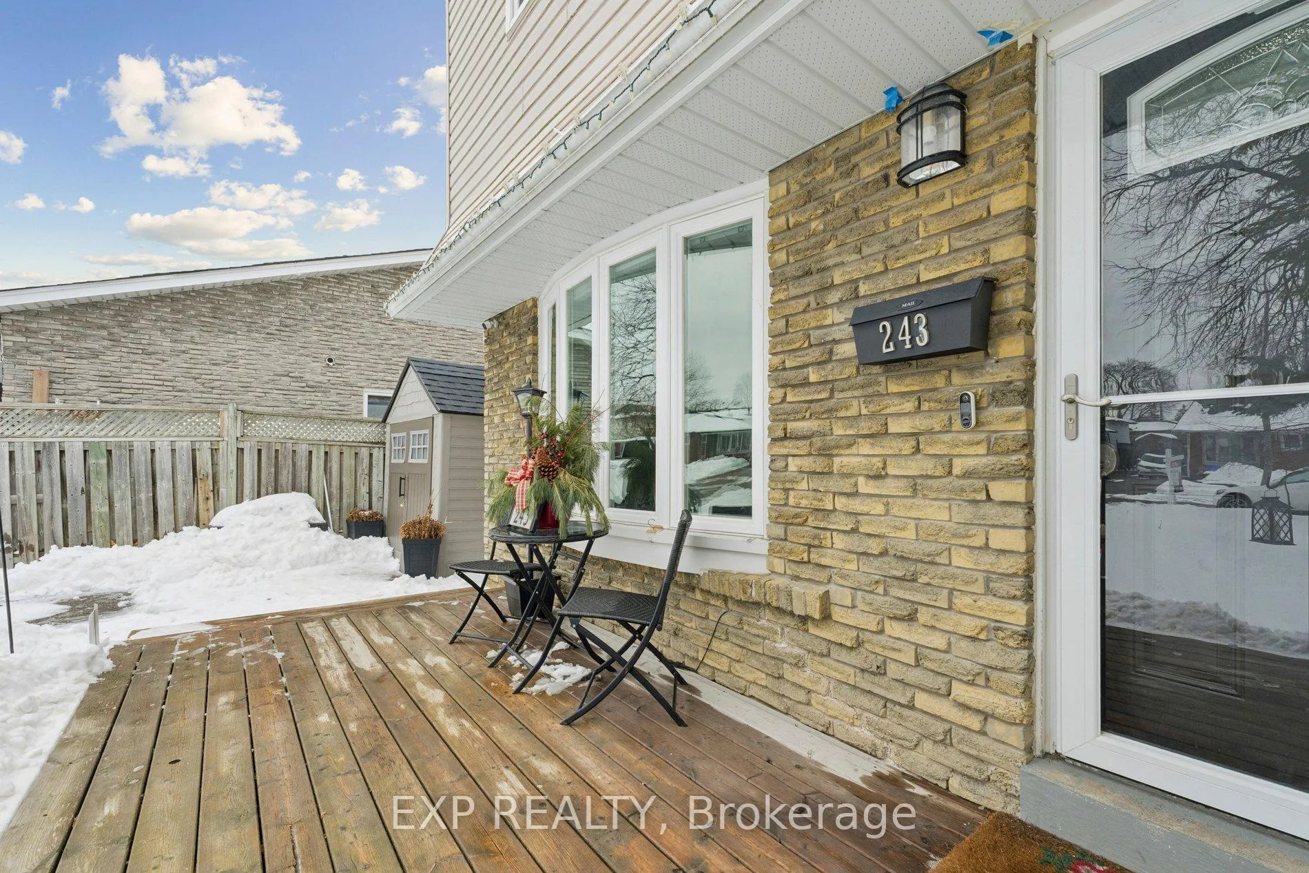 Photo 4 of 243 Coventry Court, Oshawa, Eastdale — HOMEH