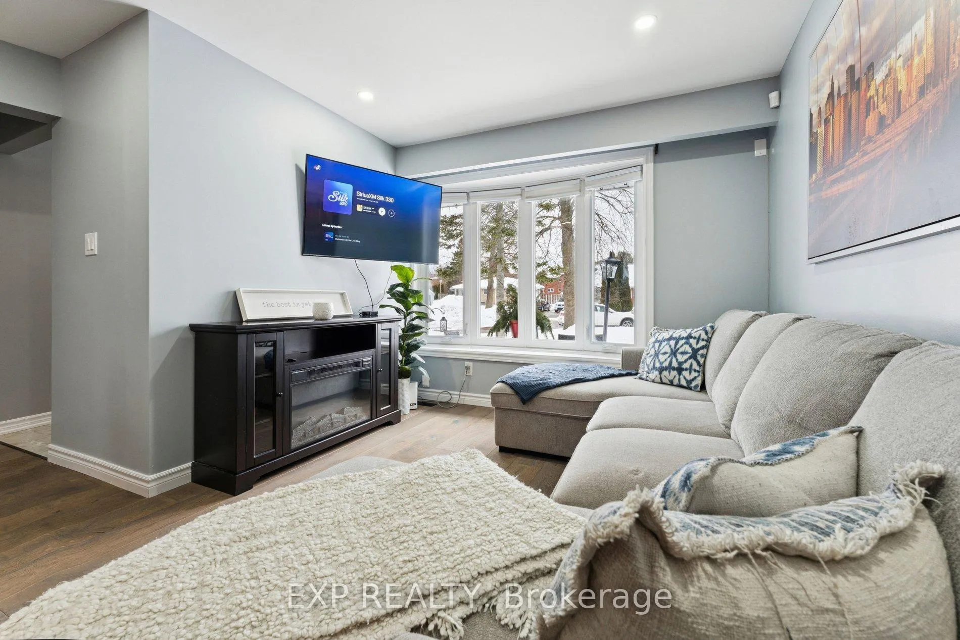 Photo 10 of 243 Coventry Court, Oshawa, Eastdale — HOMEH