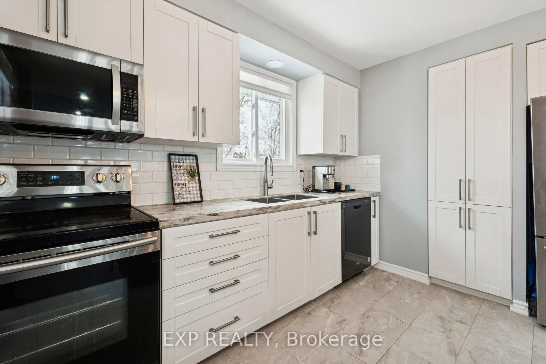 Photo 19 of 243 Coventry Court, Oshawa, Eastdale — HOMEH