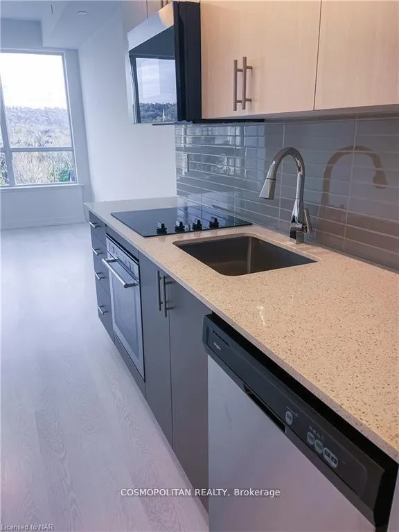 Photo 6 of Unit 607, 415 Main Street W, Hamilton, Kirkendall — HOMEH