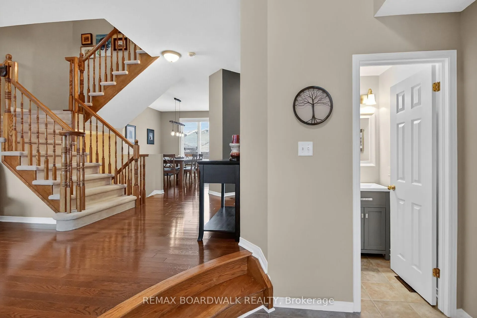 Photo 2 of 309 Chestermere Crescent, Ottawa, Barrhaven - Strandherd — HOMEH