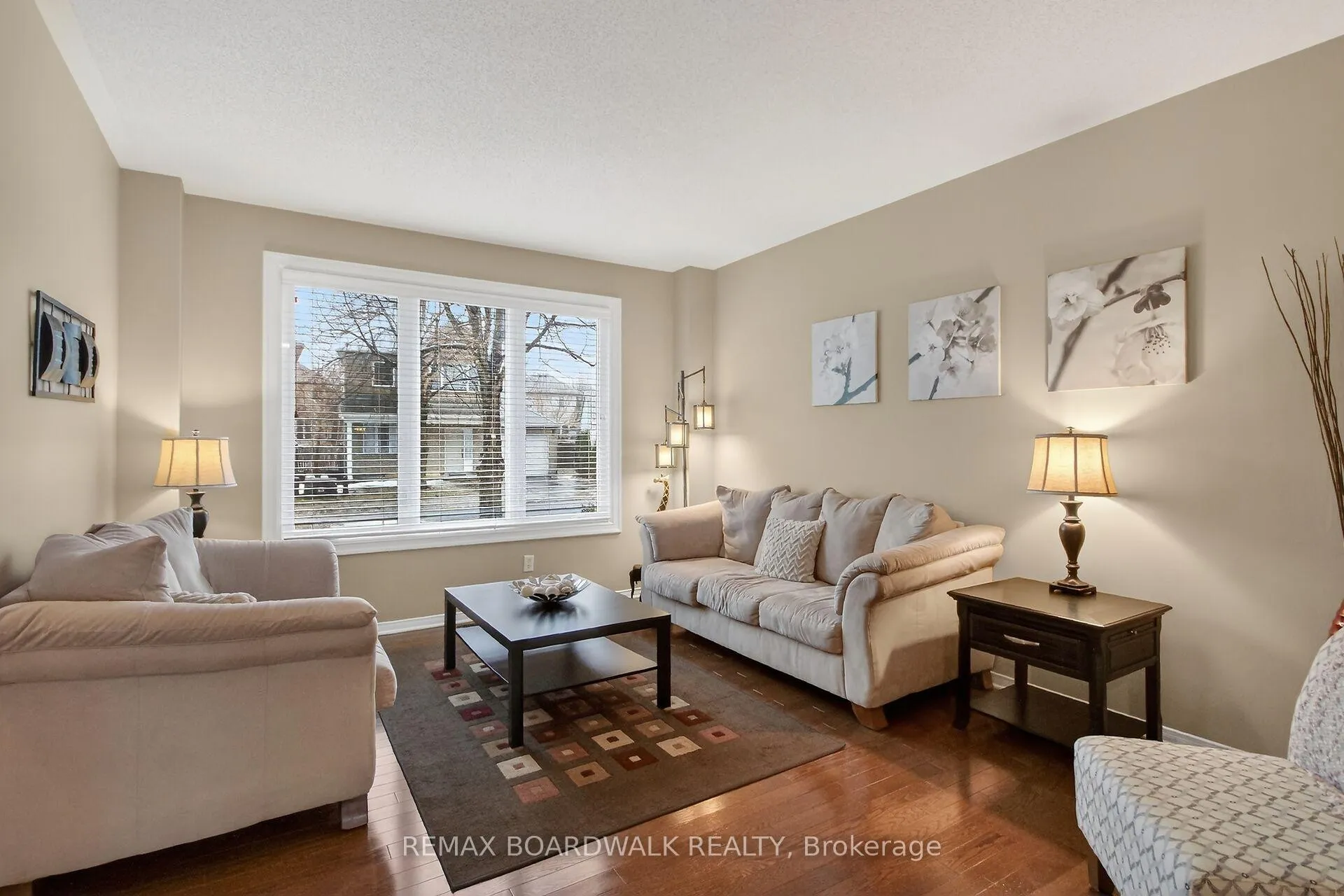 Photo 3 of 309 Chestermere Crescent, Ottawa, Barrhaven - Strandherd — HOMEH