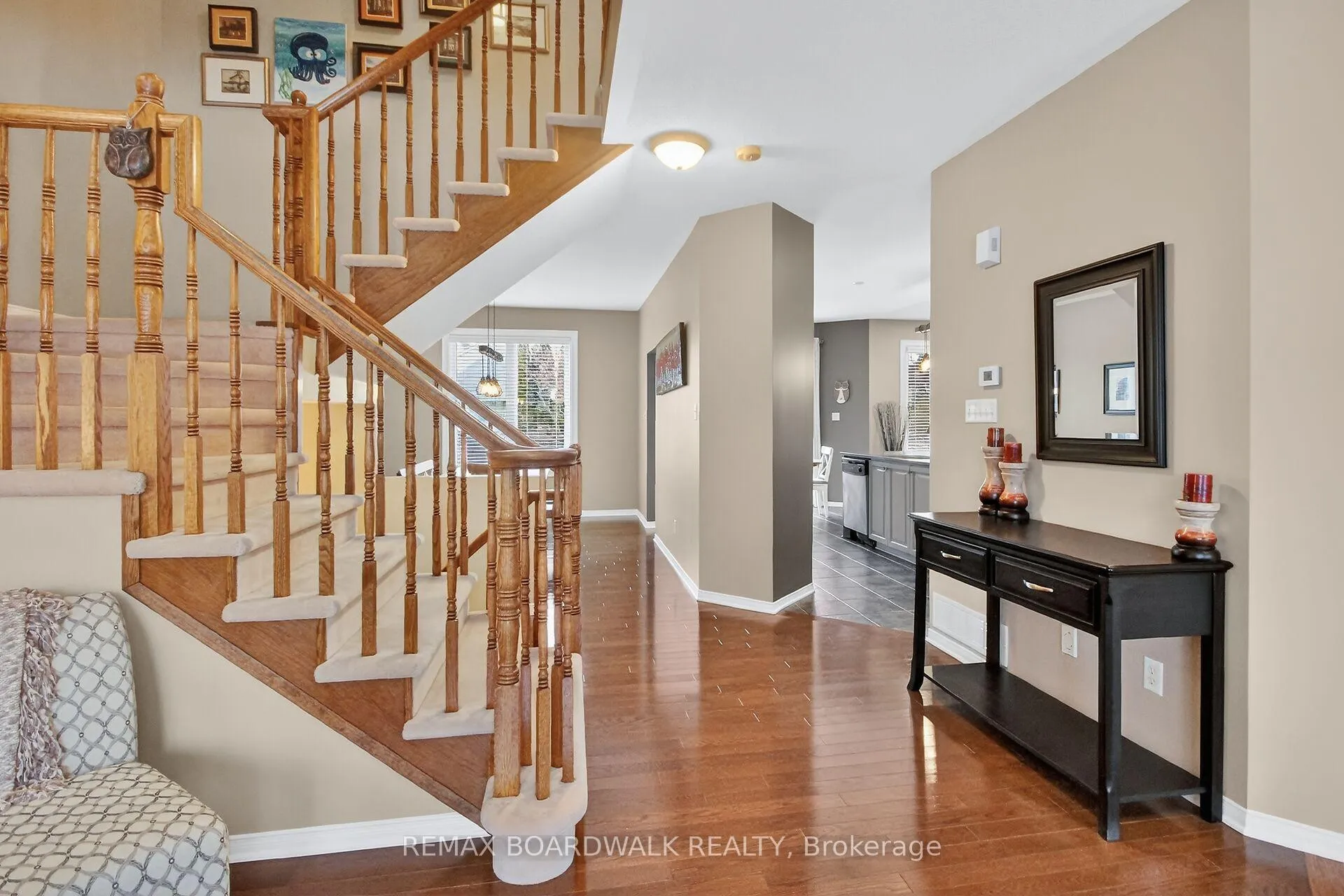 Photo 7 of 309 Chestermere Crescent, Ottawa, Barrhaven - Strandherd — HOMEH