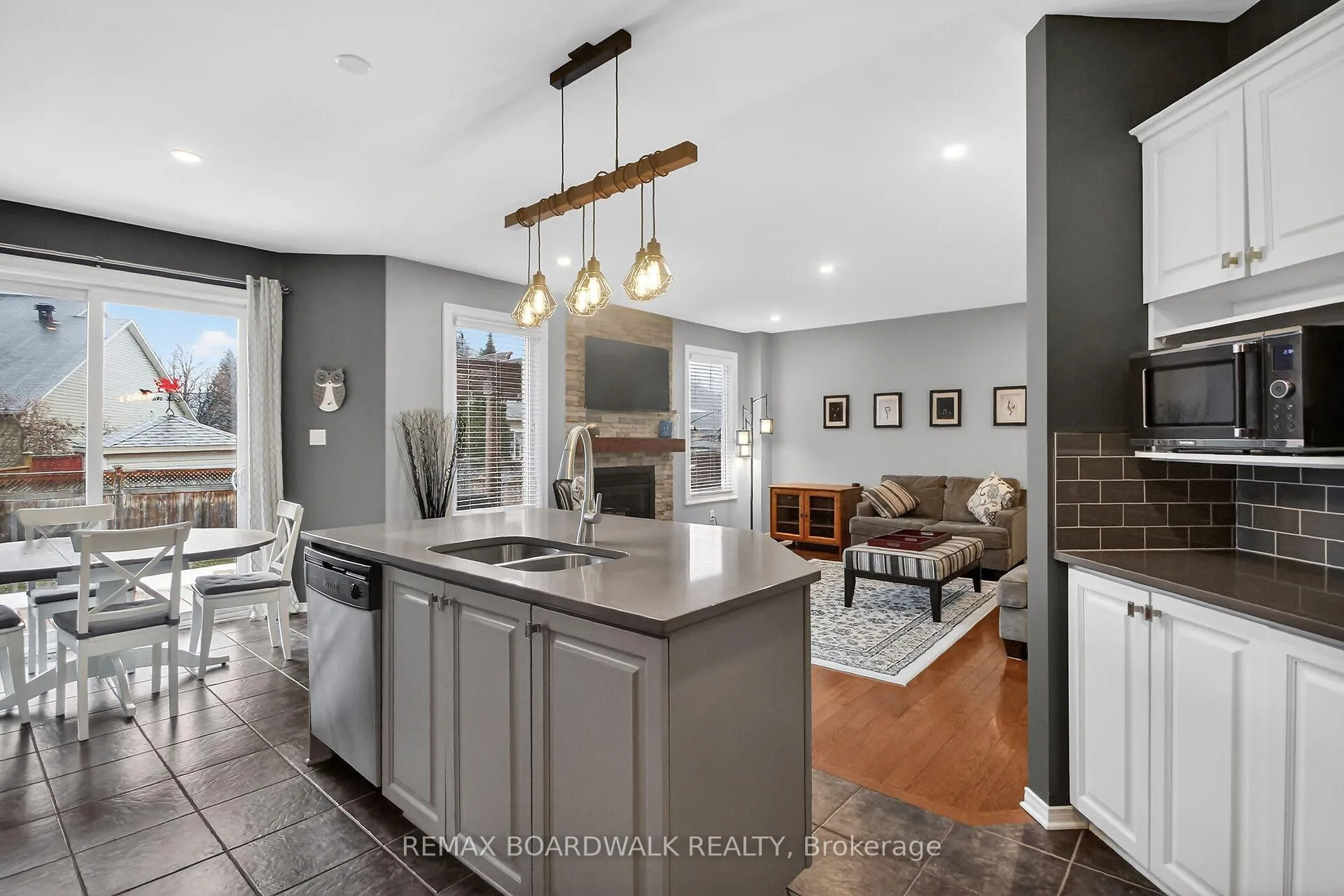 Photo 14 of 309 Chestermere Crescent, Ottawa, Barrhaven - Strandherd — HOMEH