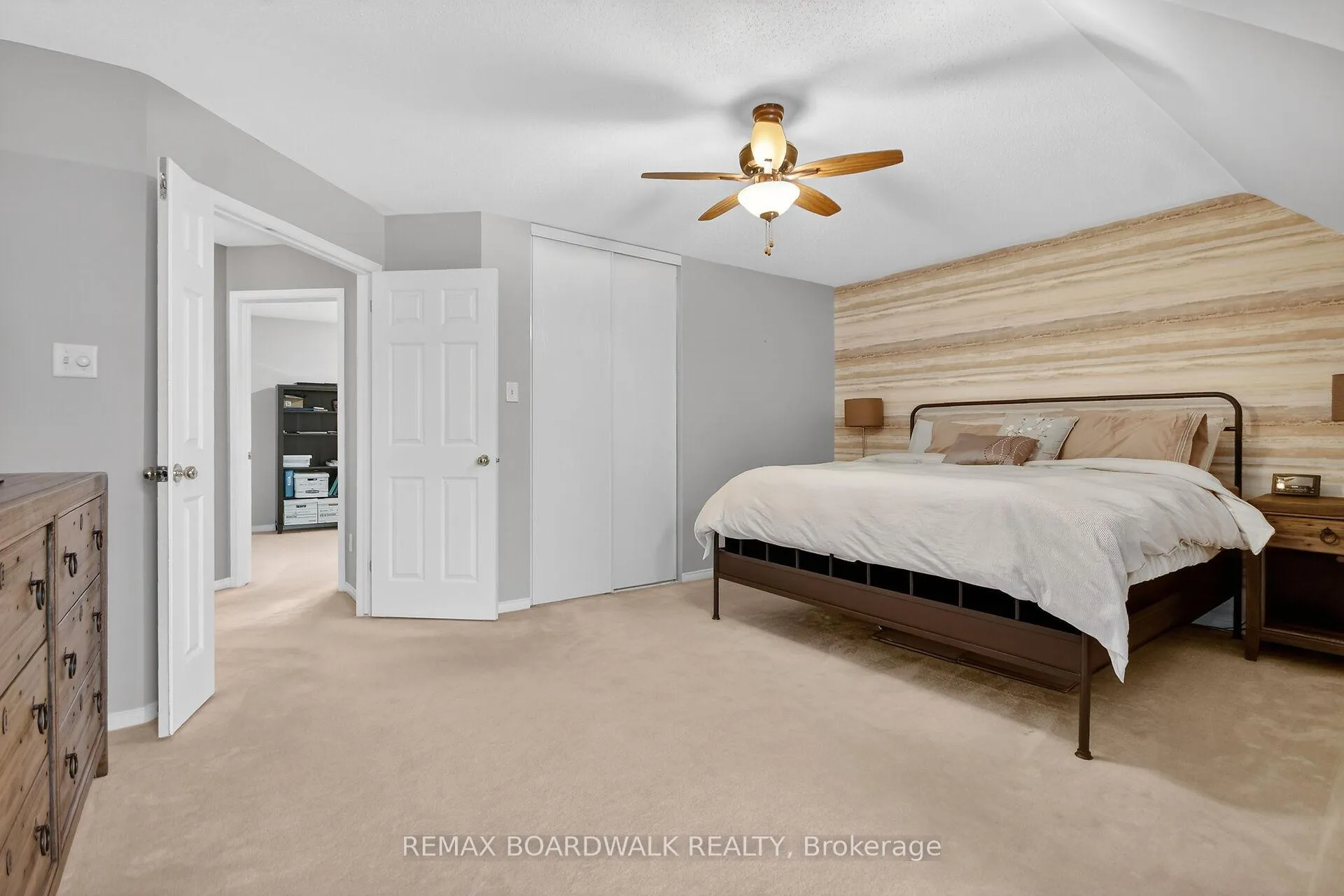 Photo 19 of 309 Chestermere Crescent, Ottawa, Barrhaven - Strandherd — HOMEH