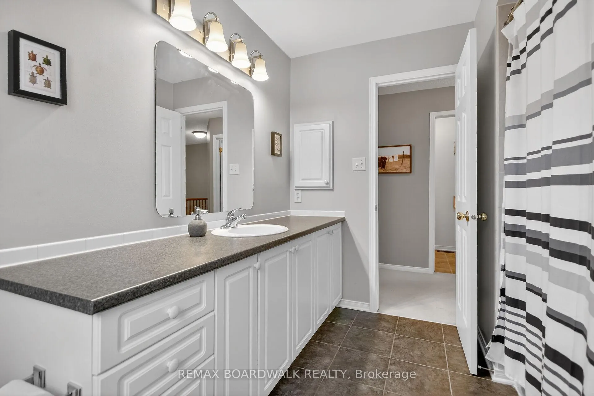 Photo 26 of 309 Chestermere Crescent, Ottawa, Barrhaven - Strandherd — HOMEH