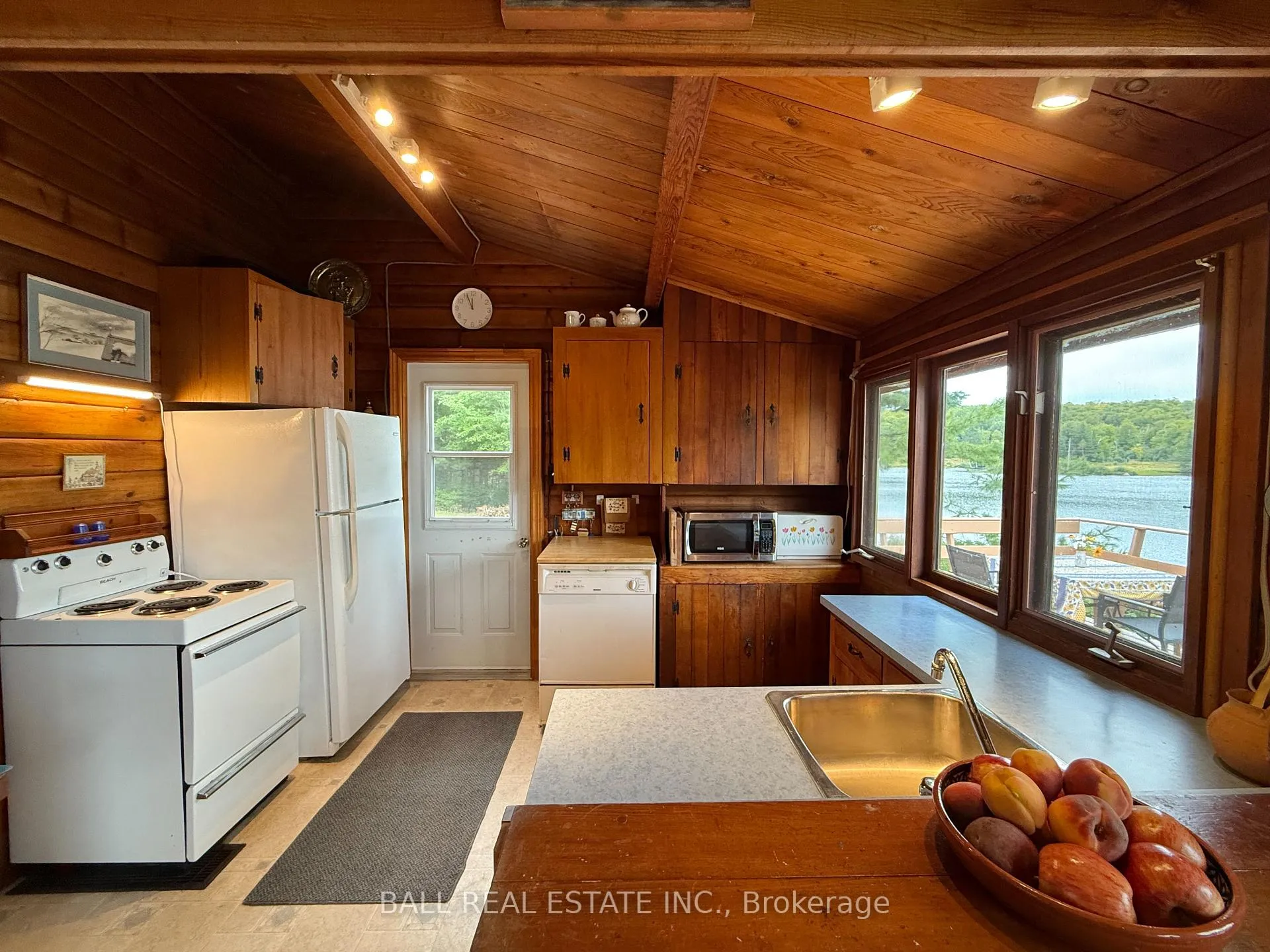 Photo 15 of 198 Davies Lane, South Algonquin — HOMEH