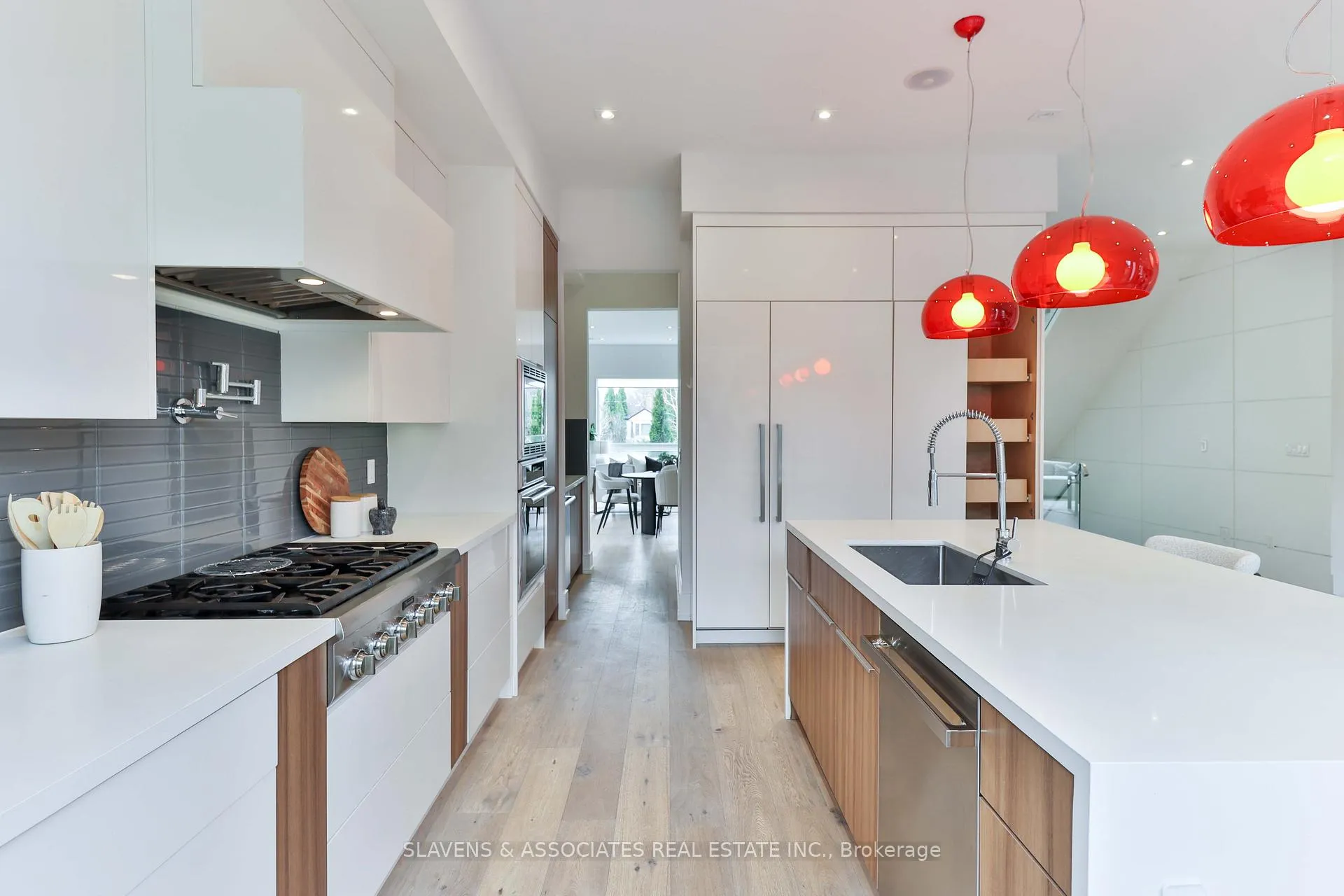 Photo 13 of 271 Jennings Crescent, Oakville, Bronte — HOMEH