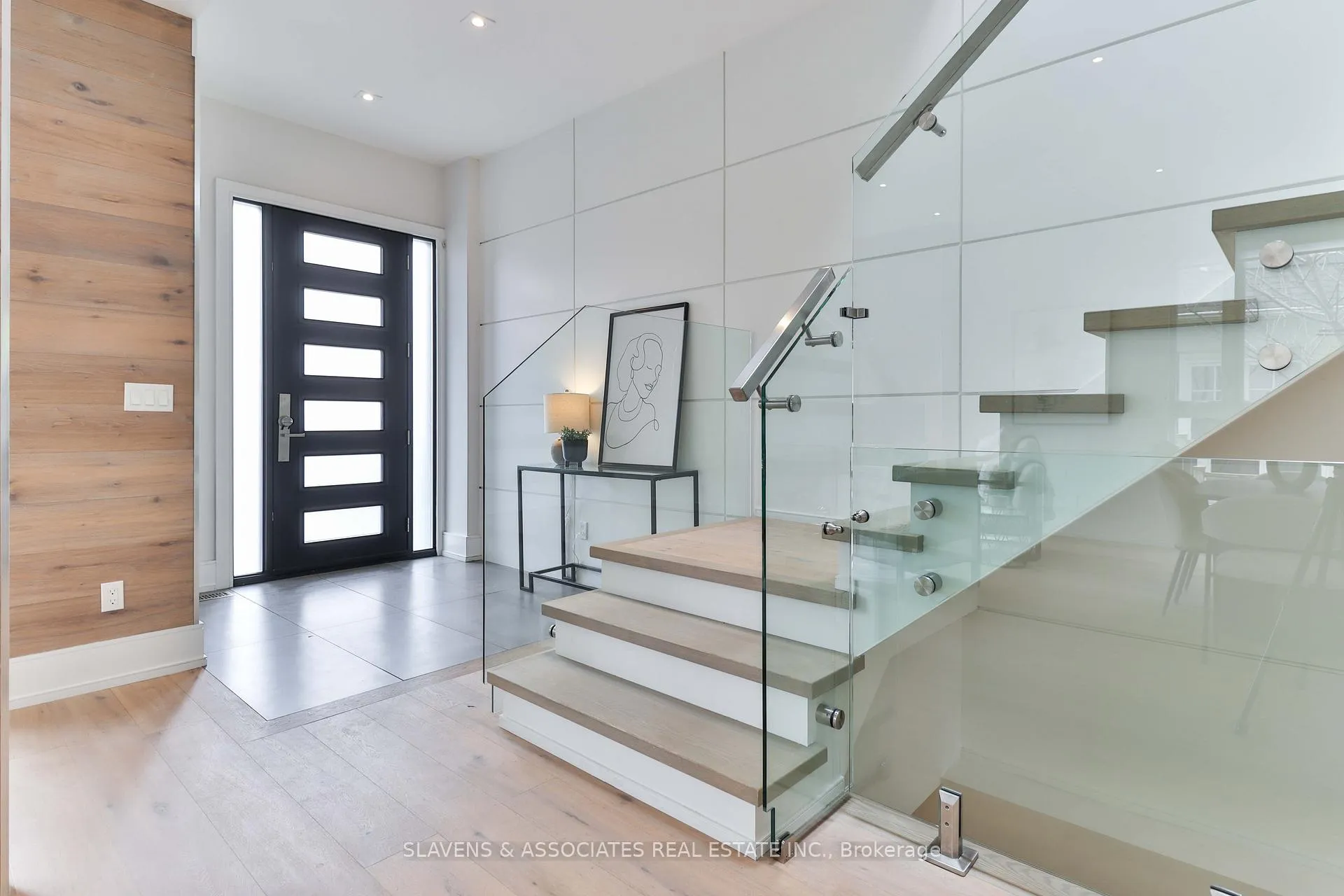 Photo 19 of 271 Jennings Crescent, Oakville, Bronte — HOMEH