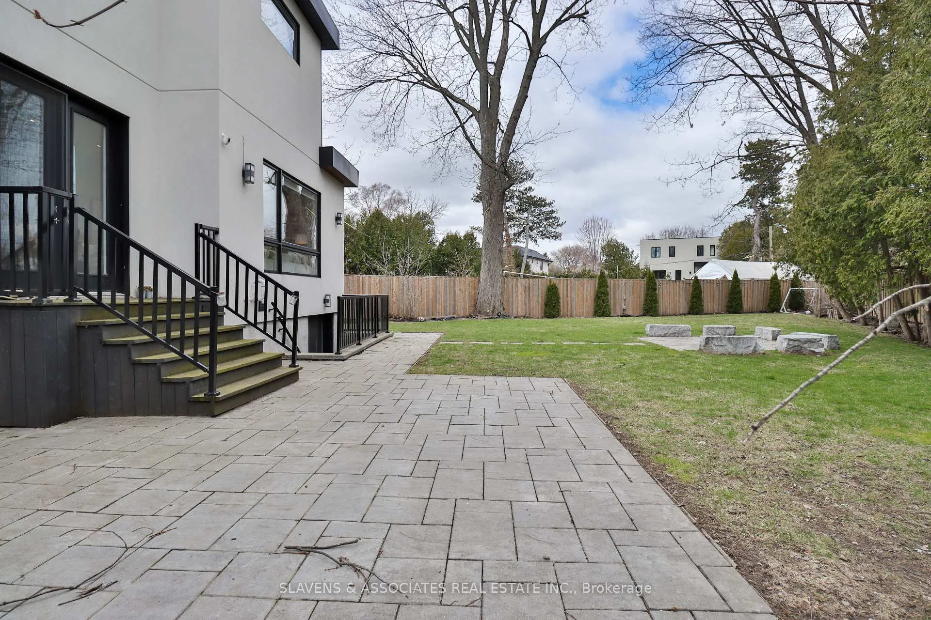 Photo 41 of 271 Jennings Crescent, Oakville, Bronte — HOMEH