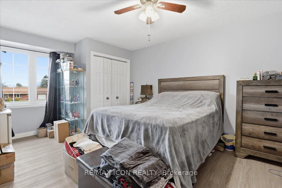 Photo 13 of 6 Bannister Street, Brant, Oakland — HOMEH