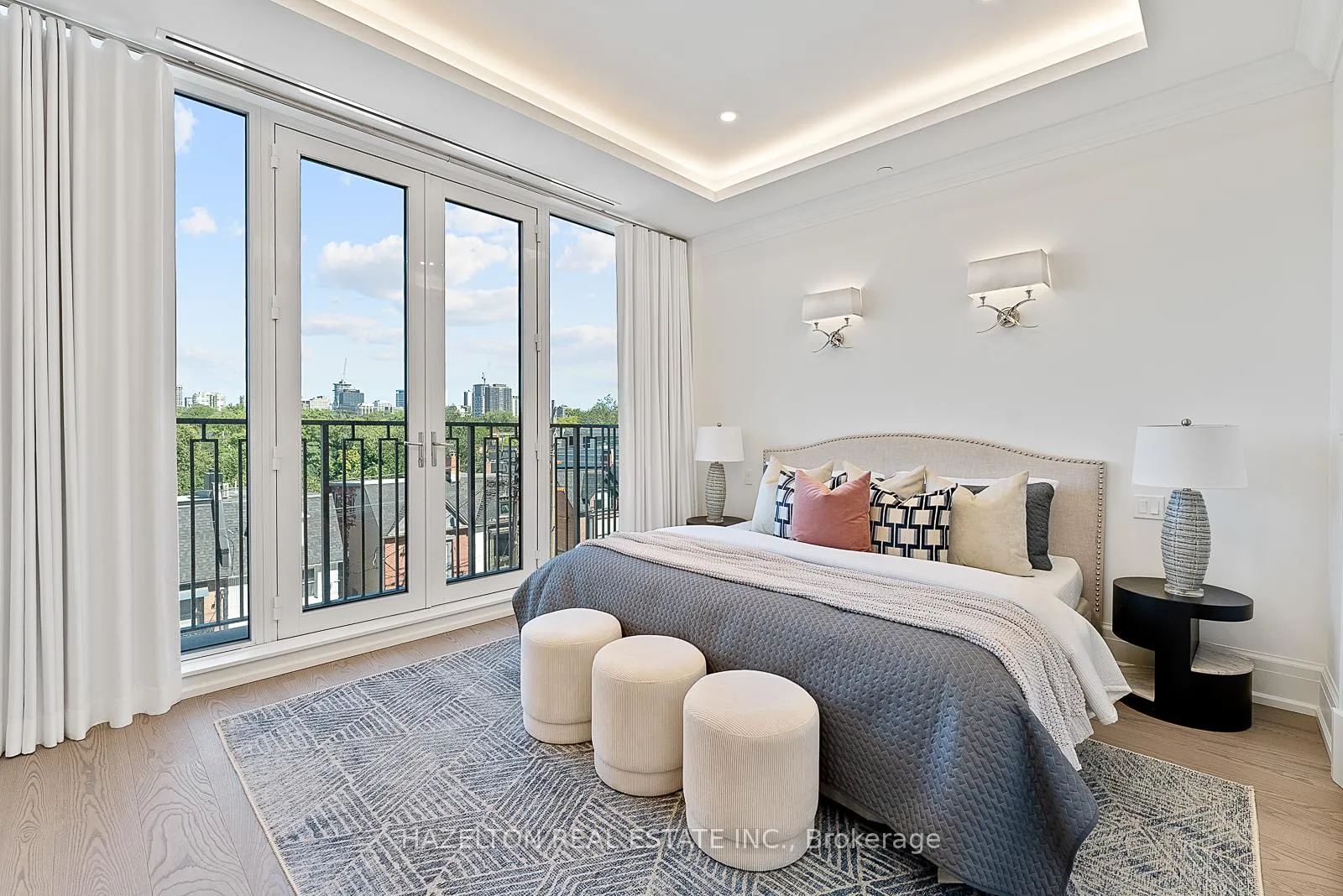 Photo 11 of Unit 404, 128 Hazelton Avenue, Toronto, The Annex — HOMEH