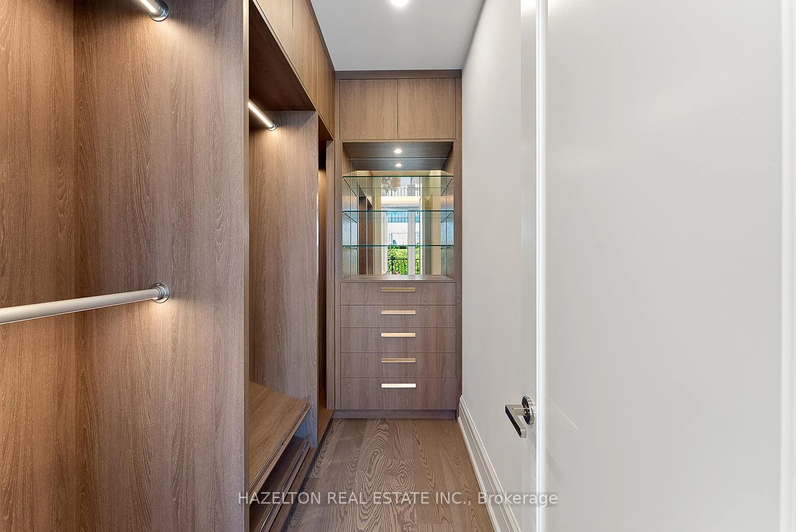 Photo 13 of Unit 404, 128 Hazelton Avenue, Toronto, The Annex — HOMEH