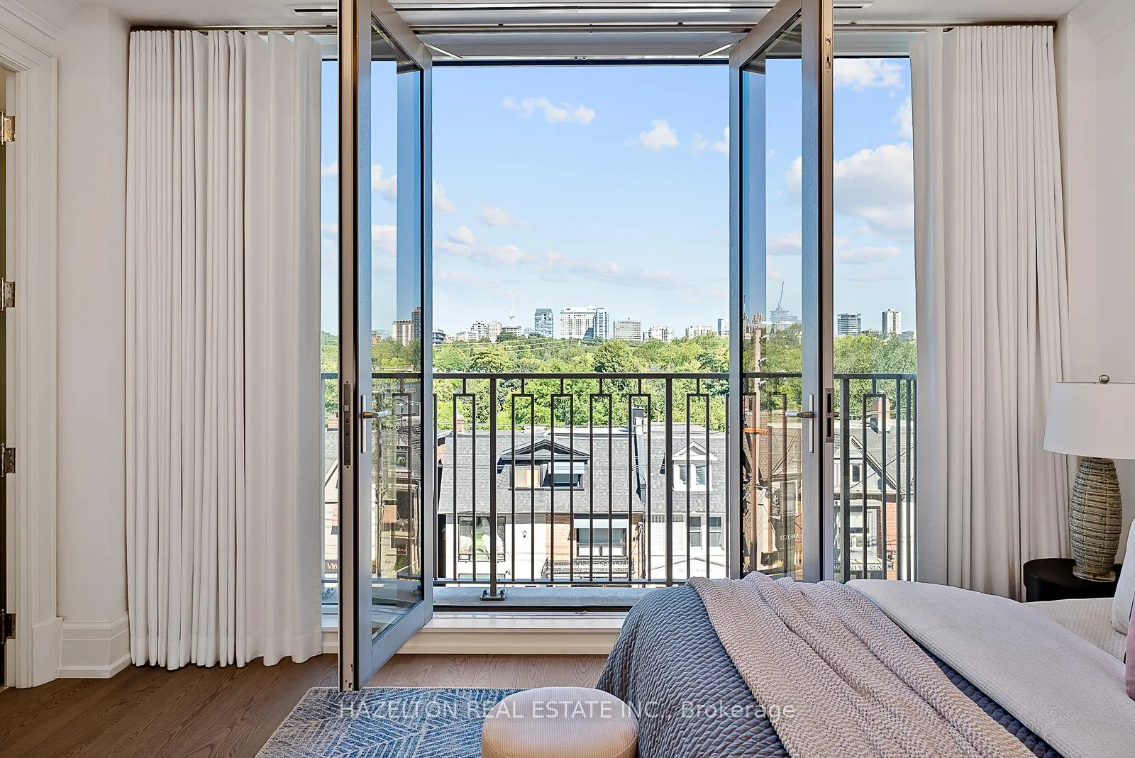 Photo 14 of Unit 404, 128 Hazelton Avenue, Toronto, The Annex — HOMEH