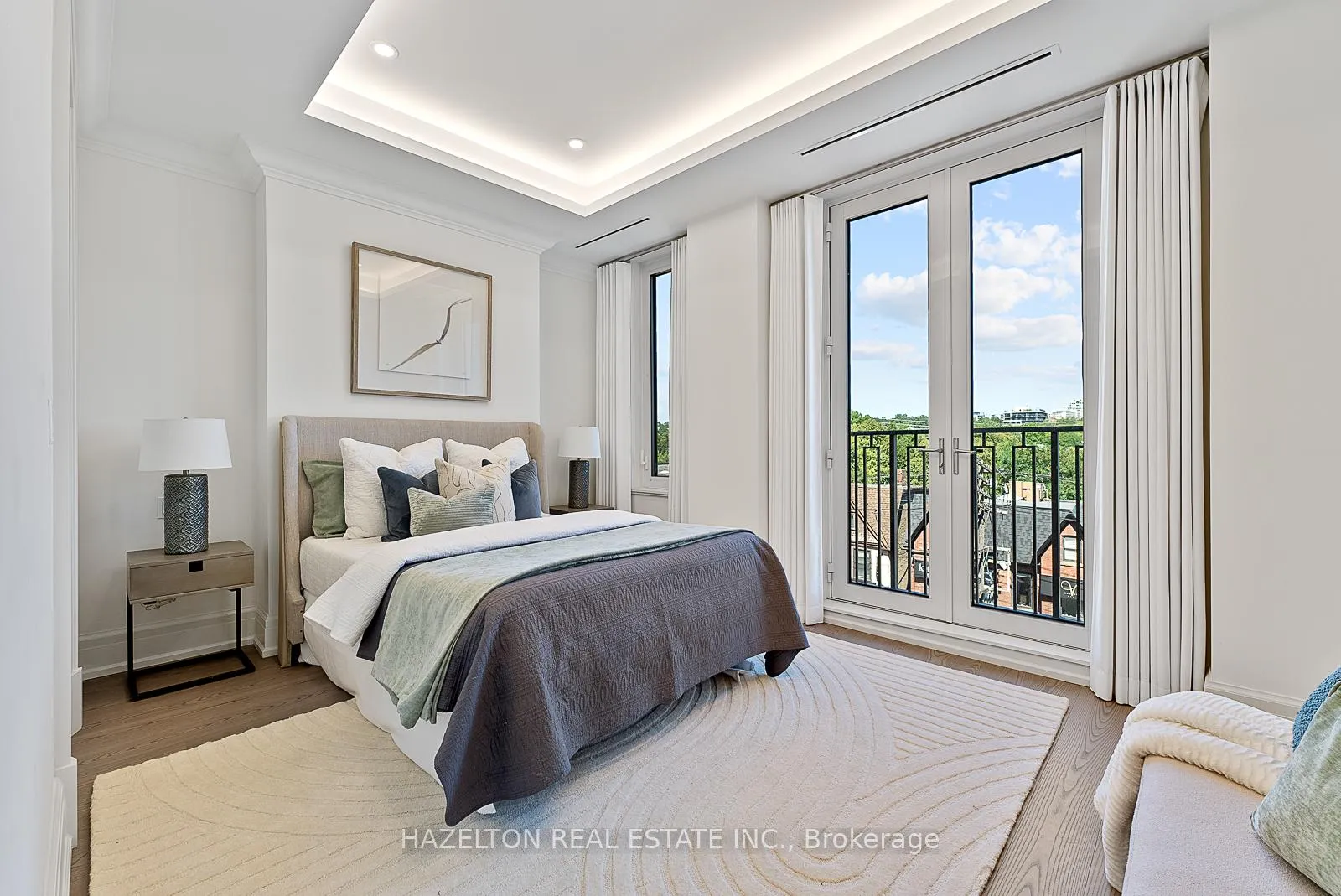 Photo 15 of Unit 404, 128 Hazelton Avenue, Toronto, The Annex — HOMEH