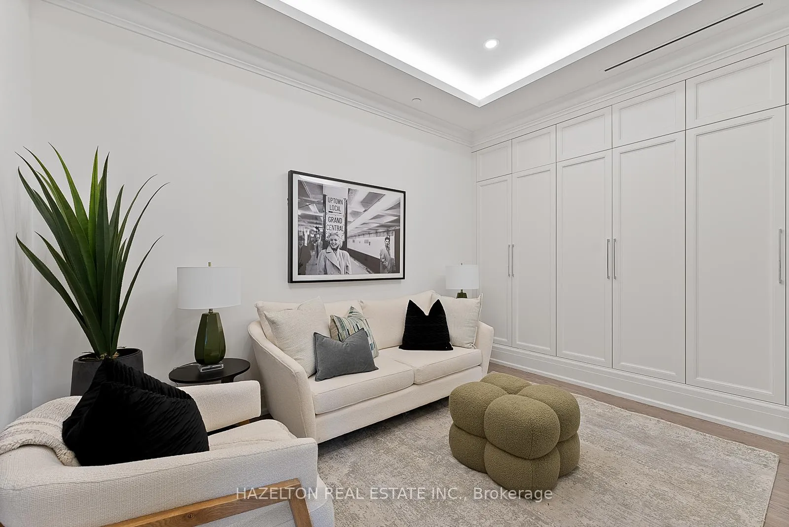 Photo 17 of Unit 404, 128 Hazelton Avenue, Toronto, The Annex — HOMEH