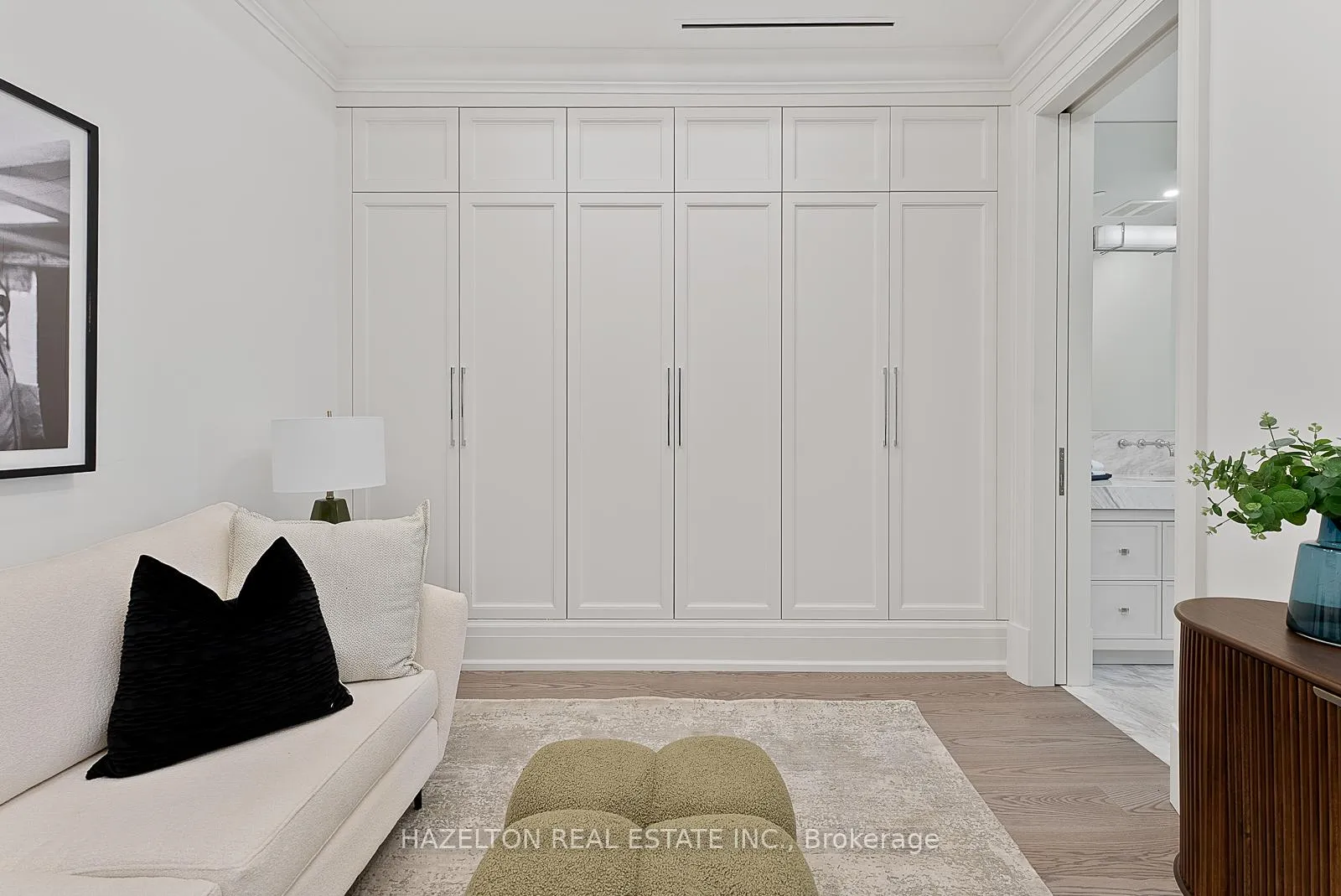 Photo 18 of Unit 404, 128 Hazelton Avenue, Toronto, The Annex — HOMEH