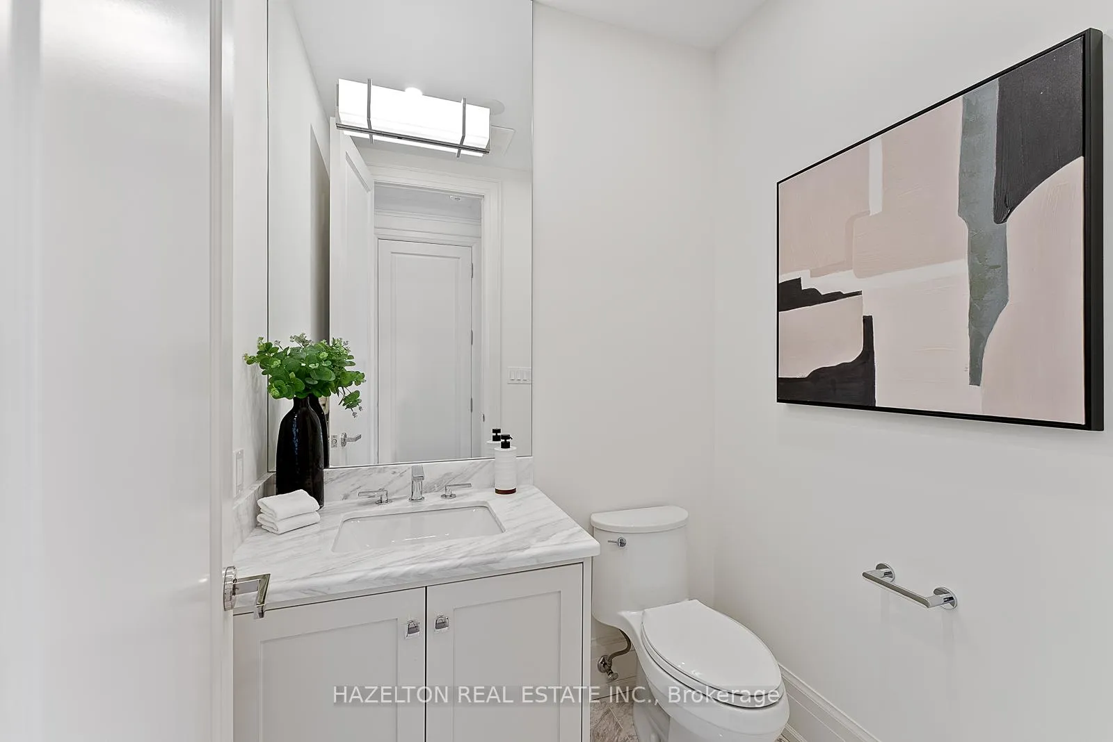 Photo 22 of Unit 404, 128 Hazelton Avenue, Toronto, The Annex — HOMEH