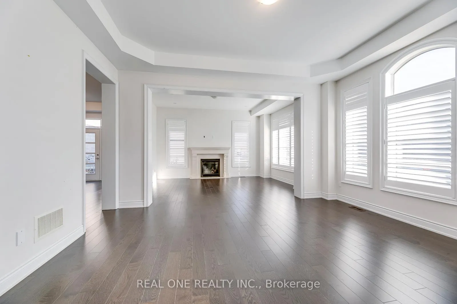 Photo 7 of 69 Threshing Mill Boulevard, Oakville, Glenorchy — HOMEH